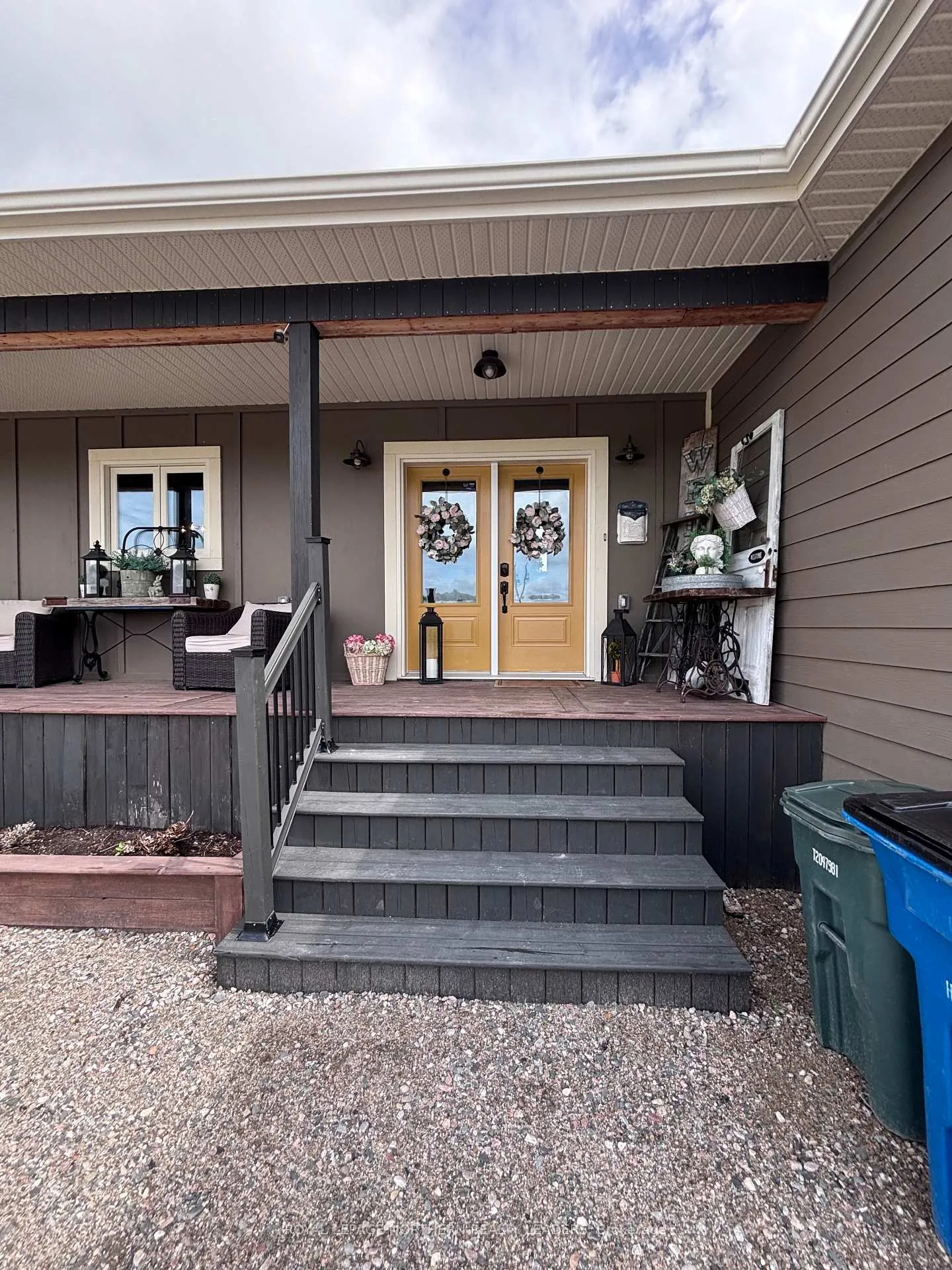 Photo 9 of 1267 Concession 4, Cochrane — HOMEH