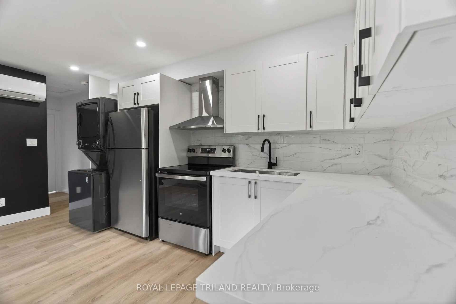 Photo 5 of Unit 3, 1015 Eagle Drive, London, South J — HOMEH