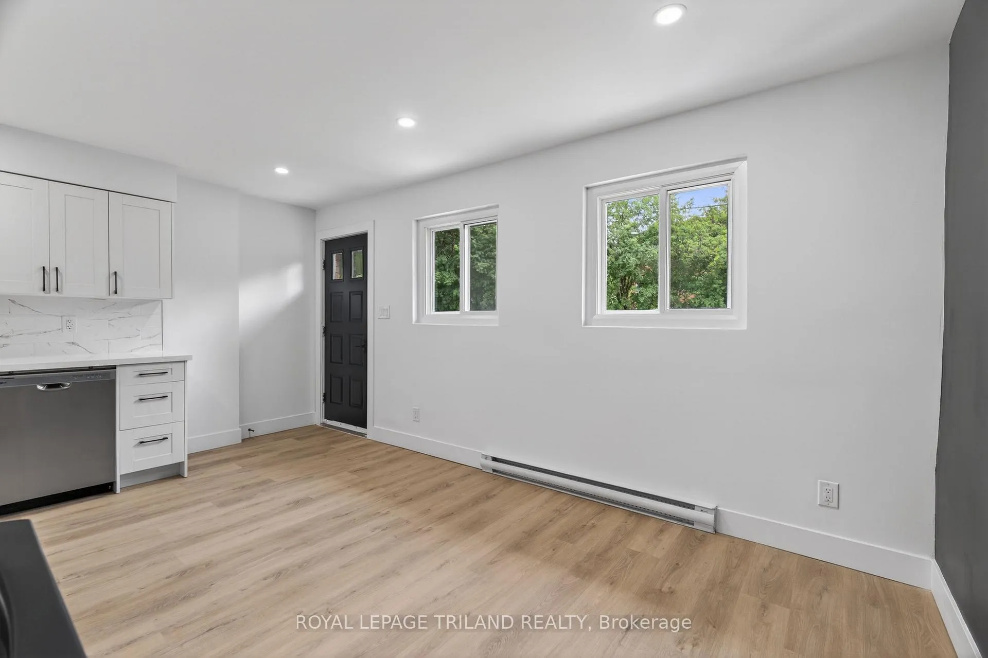 Photo 6 of Unit 3, 1015 Eagle Drive, London, South J — HOMEH