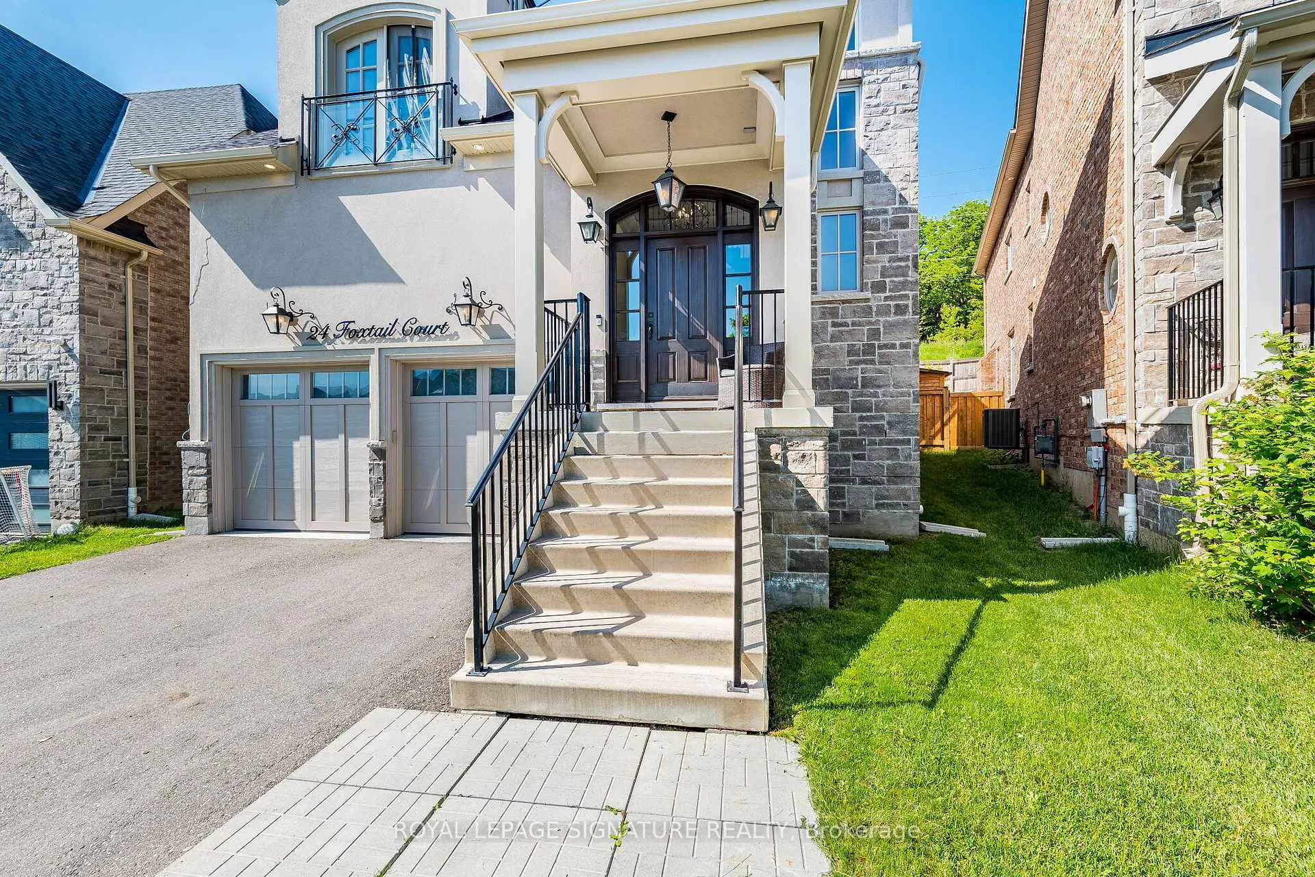 Photo 3 of 24 Foxtail Court, Halton Hills, Georgetown — HOMEH