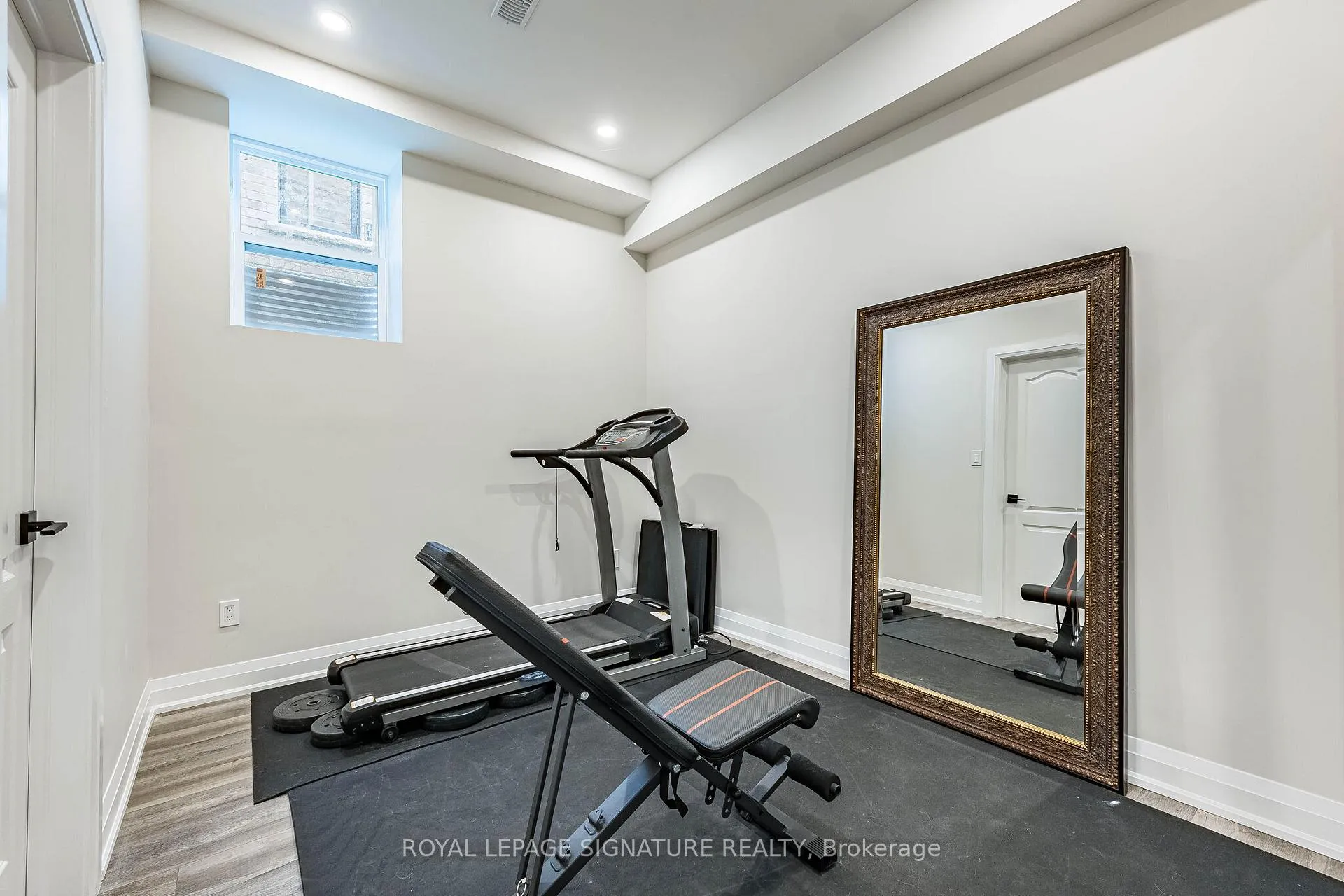 Photo 43 of 24 Foxtail Court, Halton Hills, Georgetown — HOMEH