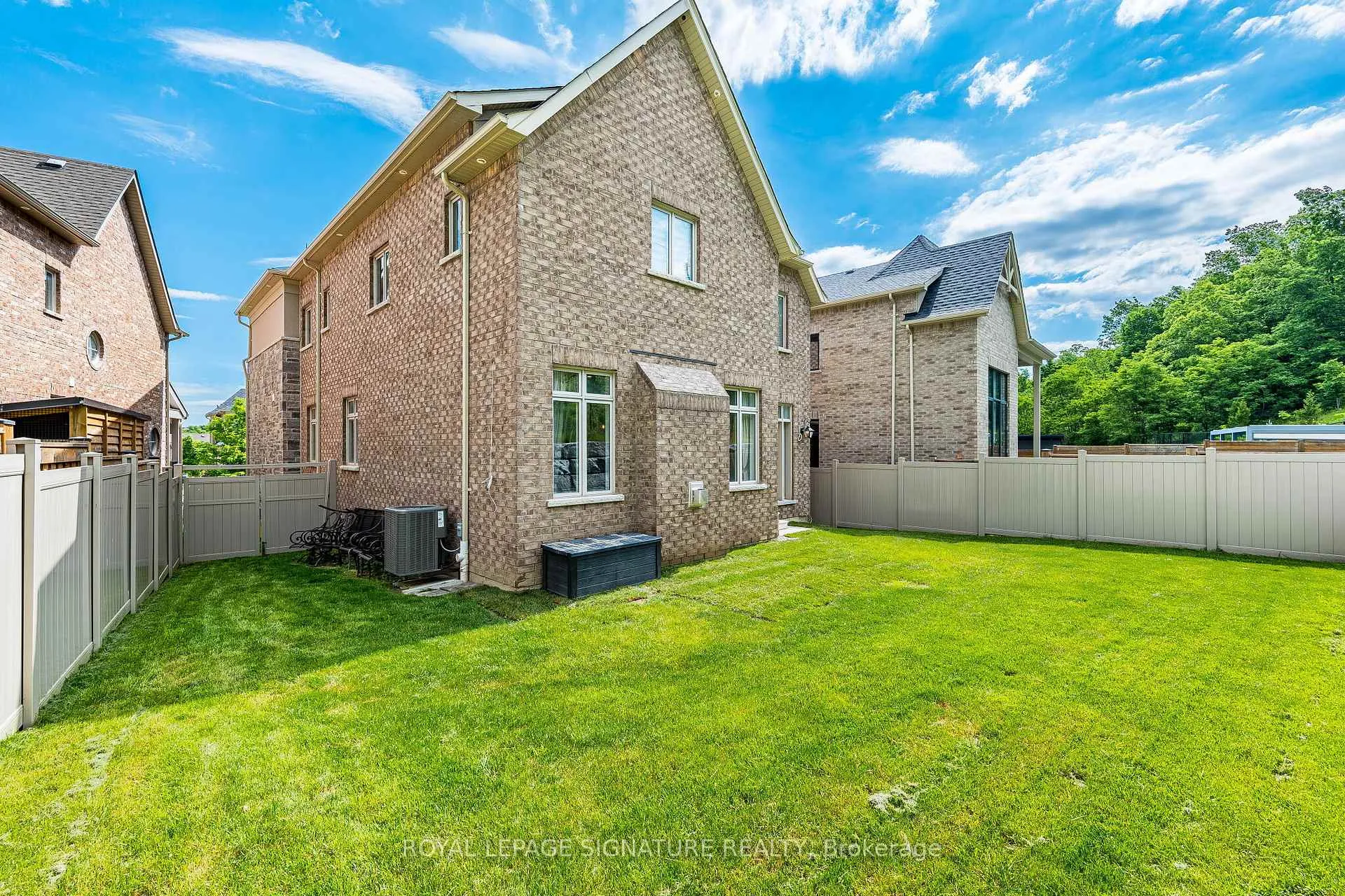 Photo 47 of 24 Foxtail Court, Halton Hills, Georgetown — HOMEH