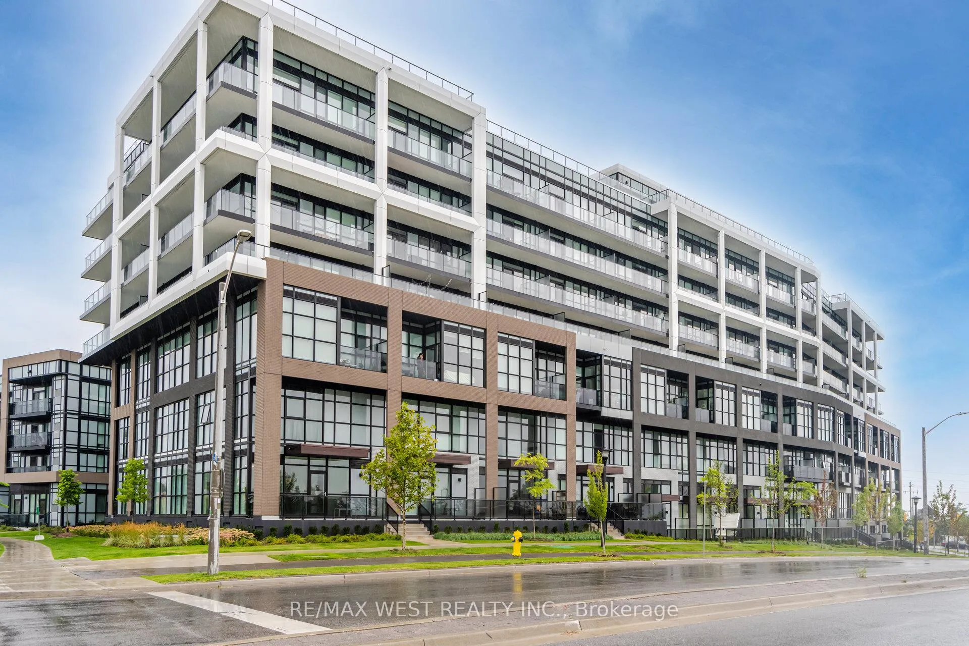Photo 4 of Unit 218, 60 George Butchart Drive, North York, Downsview-Roding-CFB — HOMEH