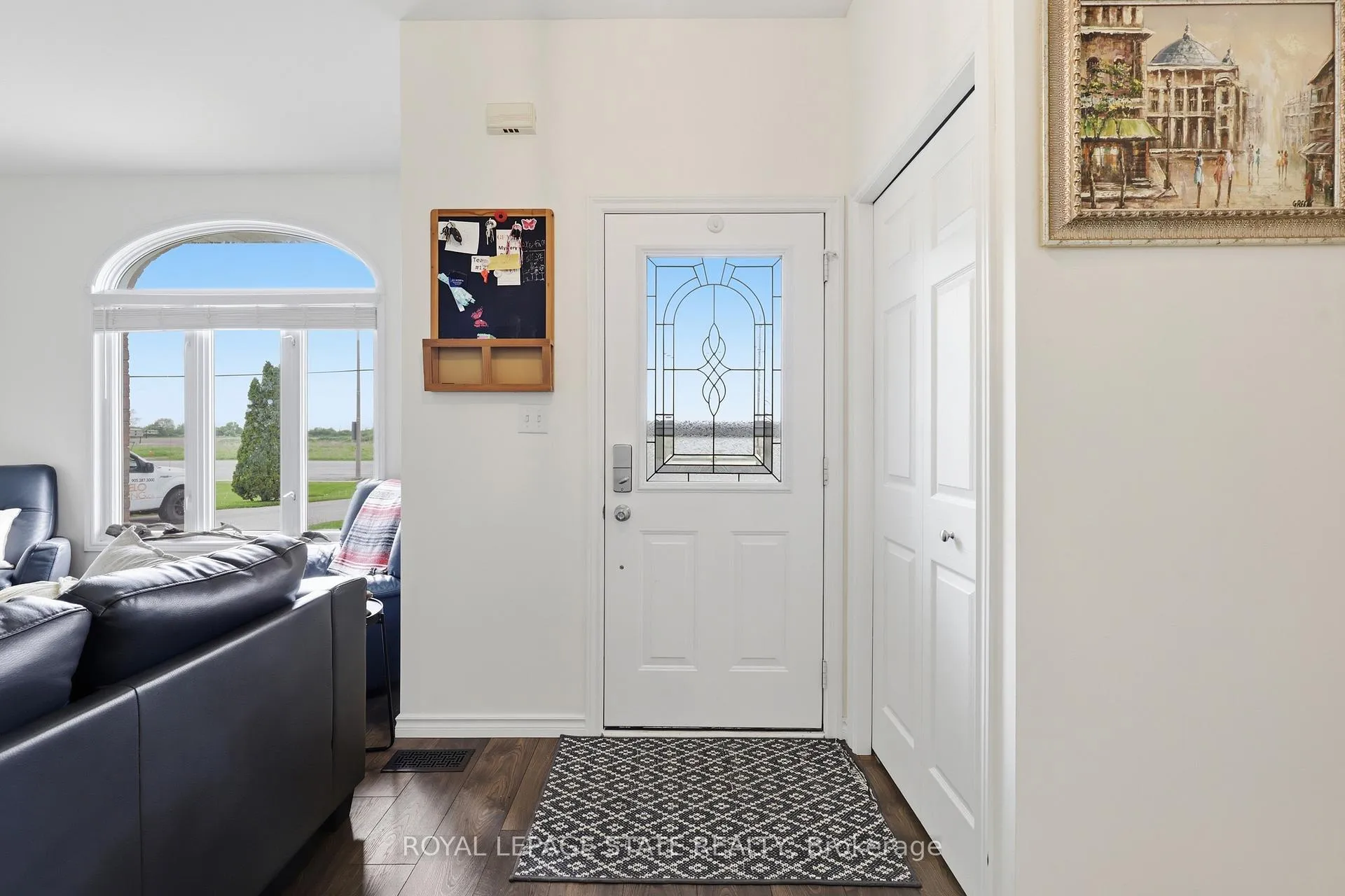Photo 3 of 172 B King Street E, Haldimand — HOMEH