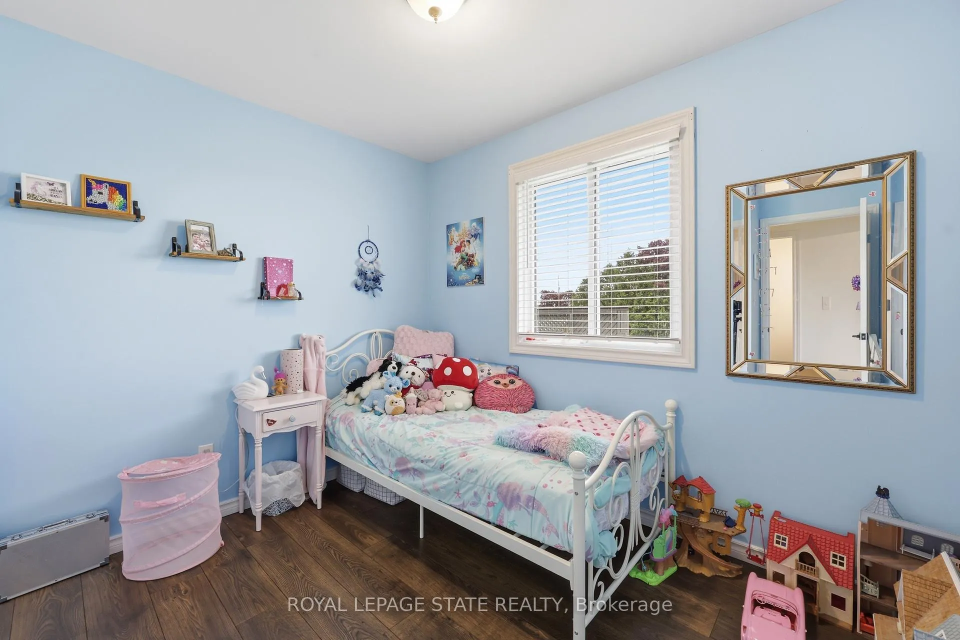 Photo 19 of 172 B King Street E, Haldimand — HOMEH