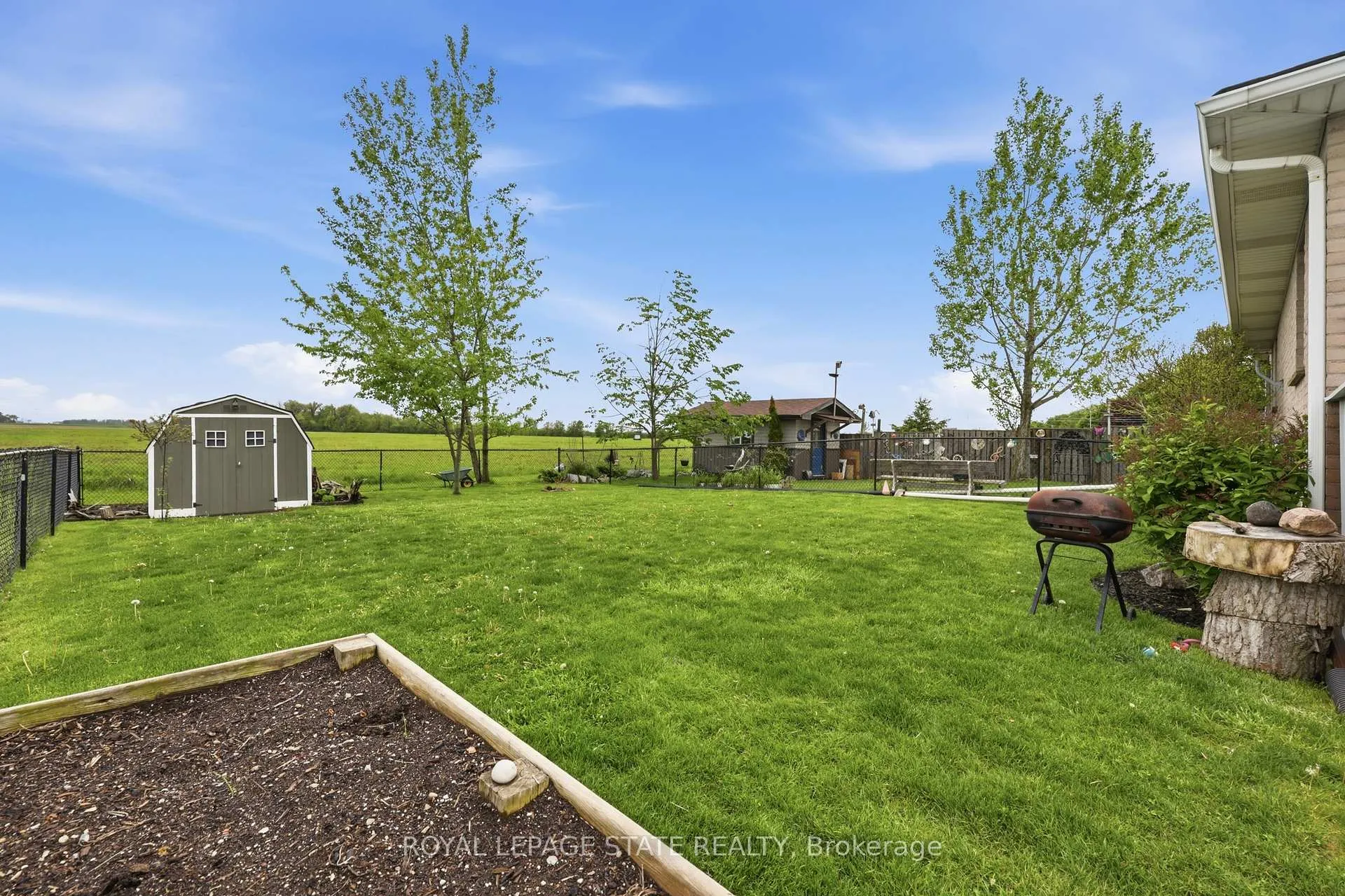 Photo 32 of 172 B King Street E, Haldimand — HOMEH