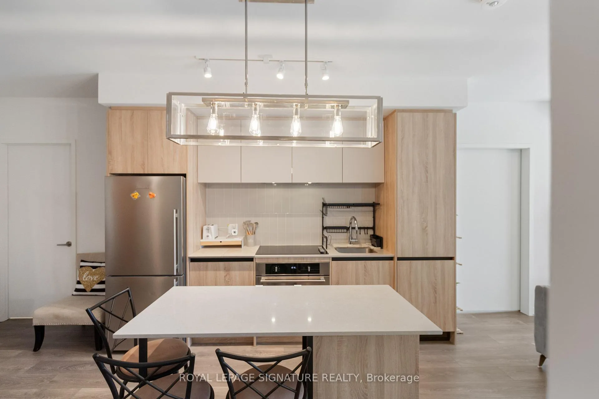 Photo 3 of Unit 228, 8 Beverley Glen Boulevard, Vaughan, Beverley Glen — HOMEH