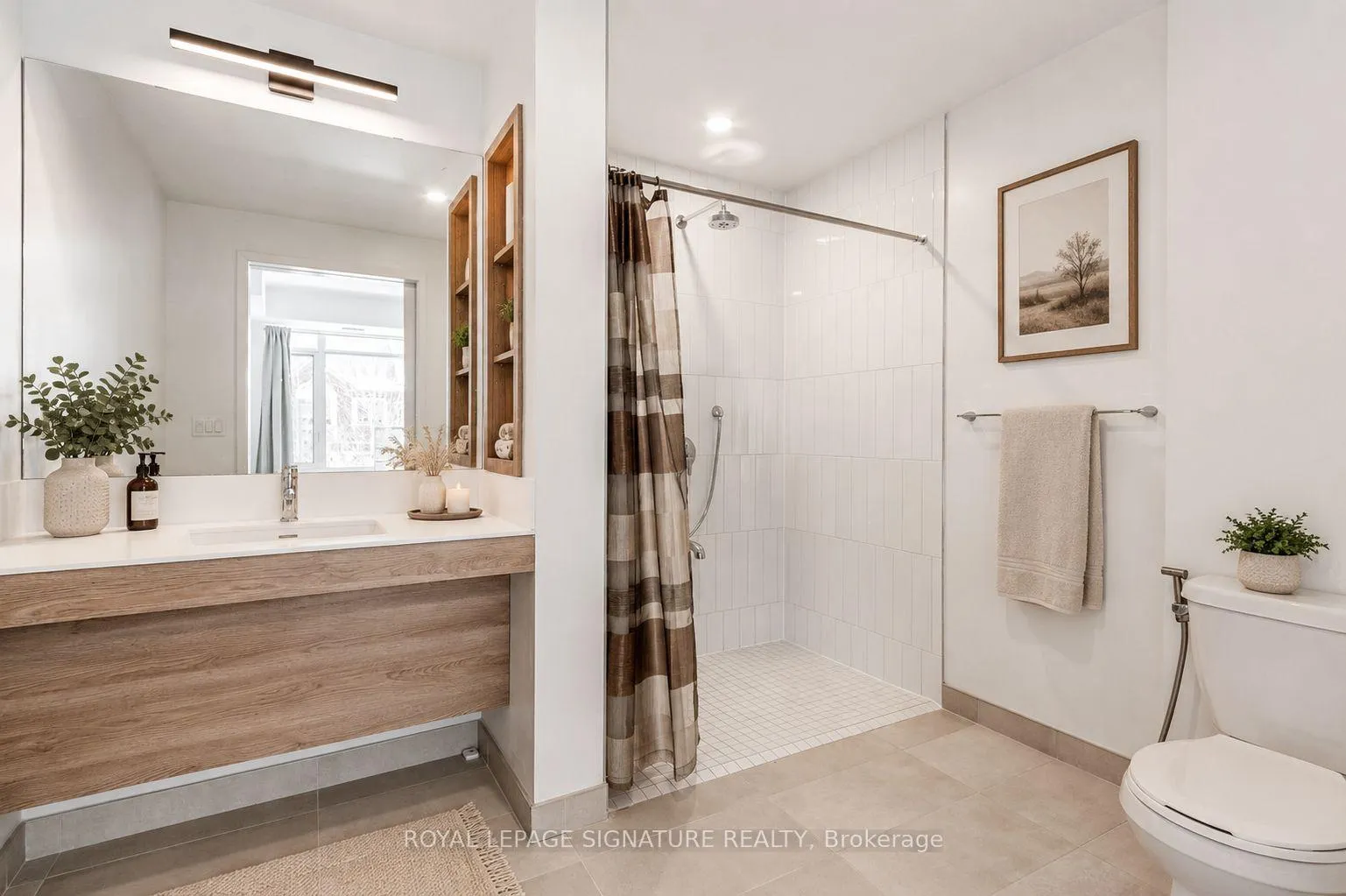 Photo 5 of Unit 228, 8 Beverley Glen Boulevard, Vaughan, Beverley Glen — HOMEH