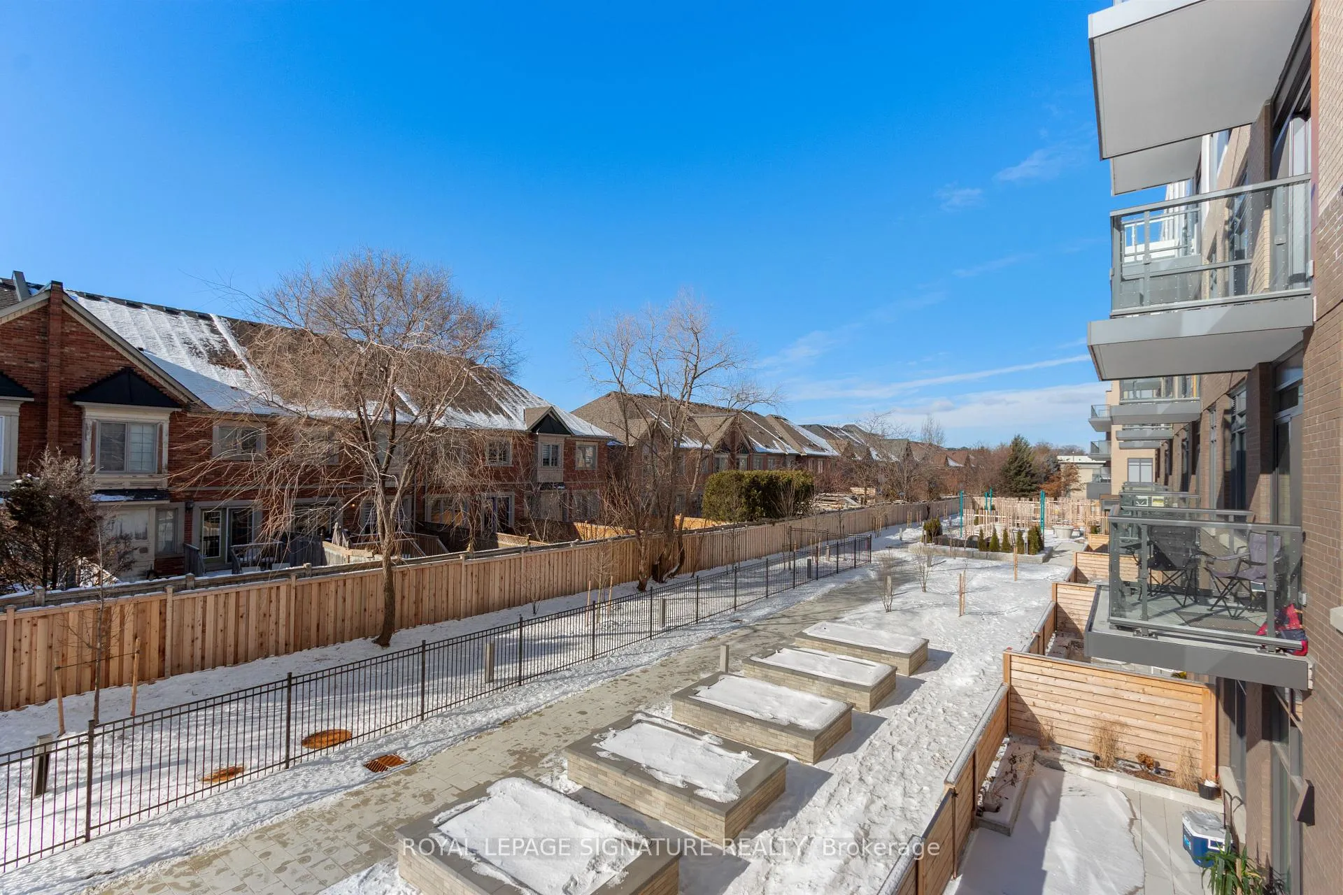 Photo 12 of Unit 228, 8 Beverley Glen Boulevard, Vaughan, Beverley Glen — HOMEH