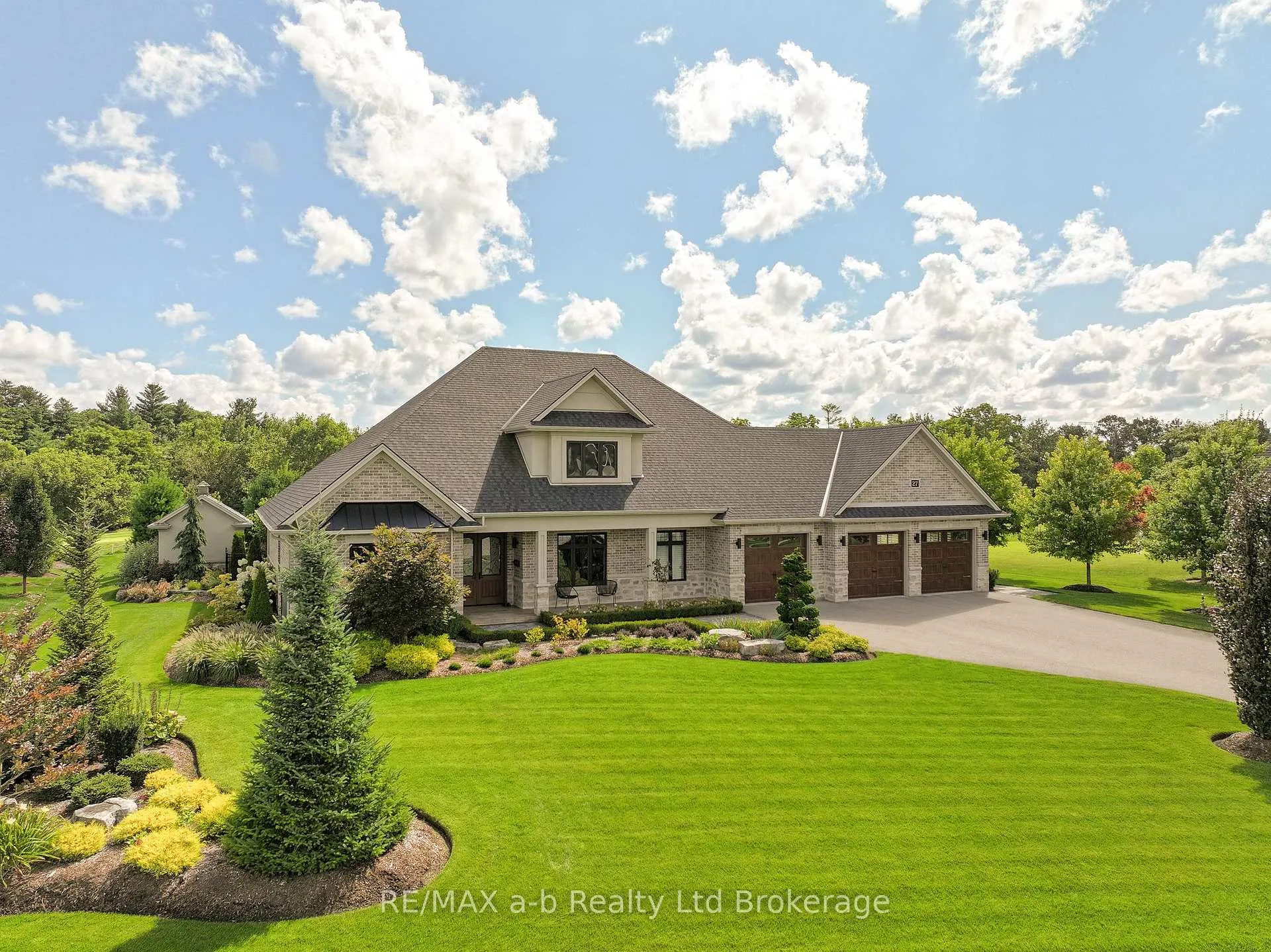Photo 1 of 27 Otterview Drive, Norwich, Otterville — HOMEH
