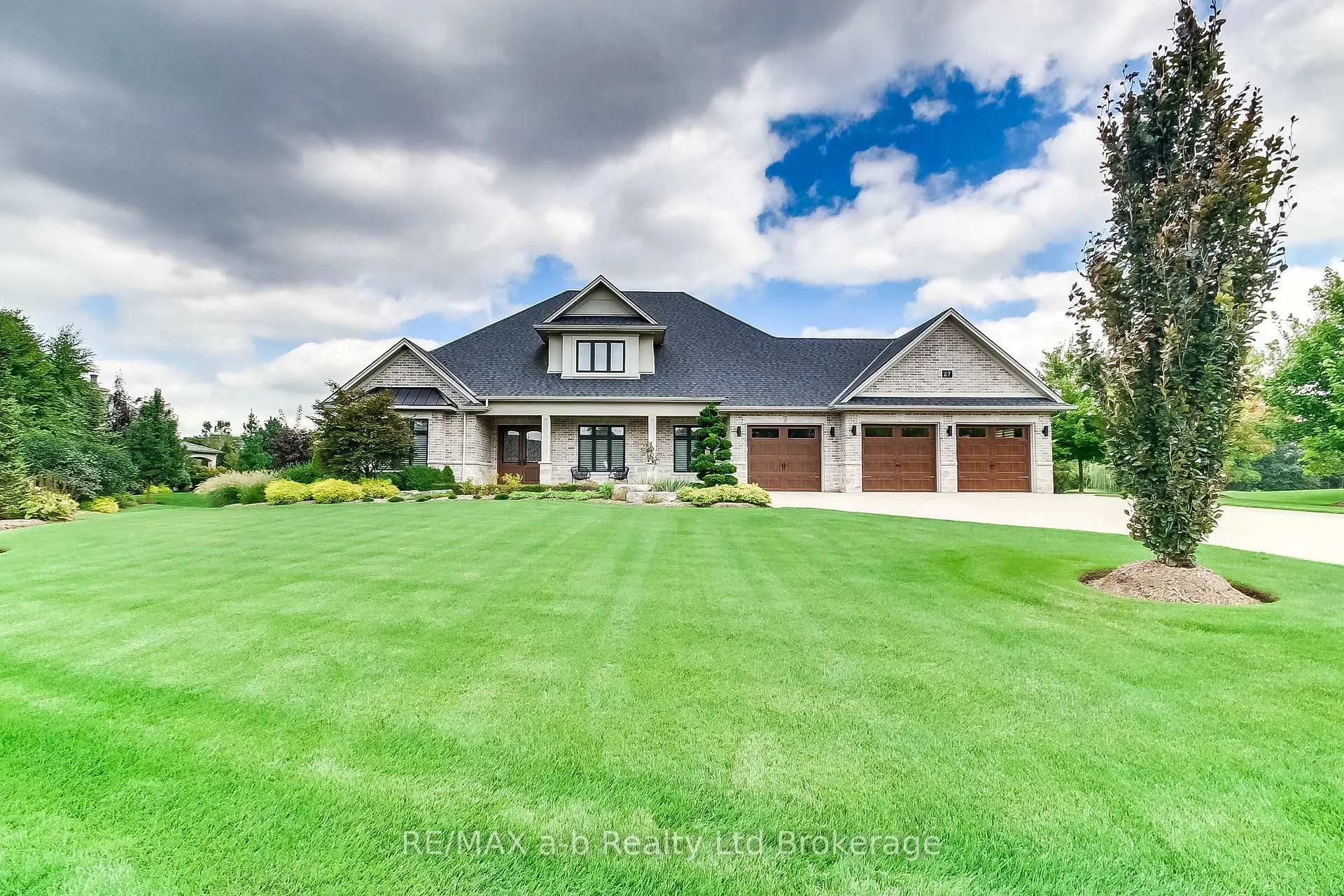 Photo 37 of 27 Otterview Drive, Norwich, Otterville — HOMEH