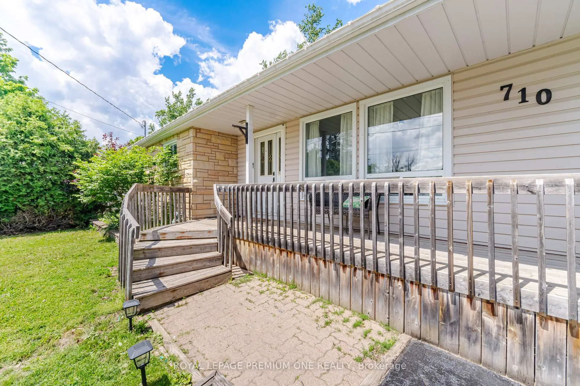 Photo 7 of 710 Rose Lane, Innisfil, Alcona — HOMEH