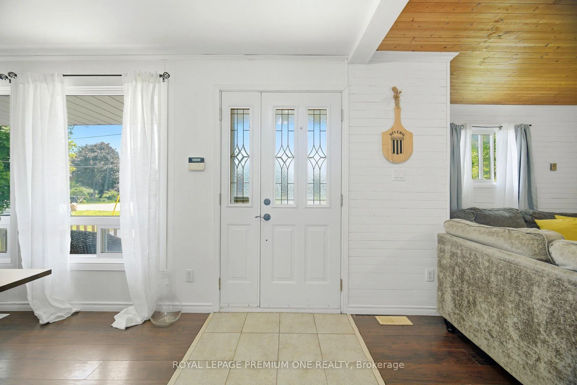 Photo 9 of 710 Rose Lane, Innisfil, Alcona — HOMEH