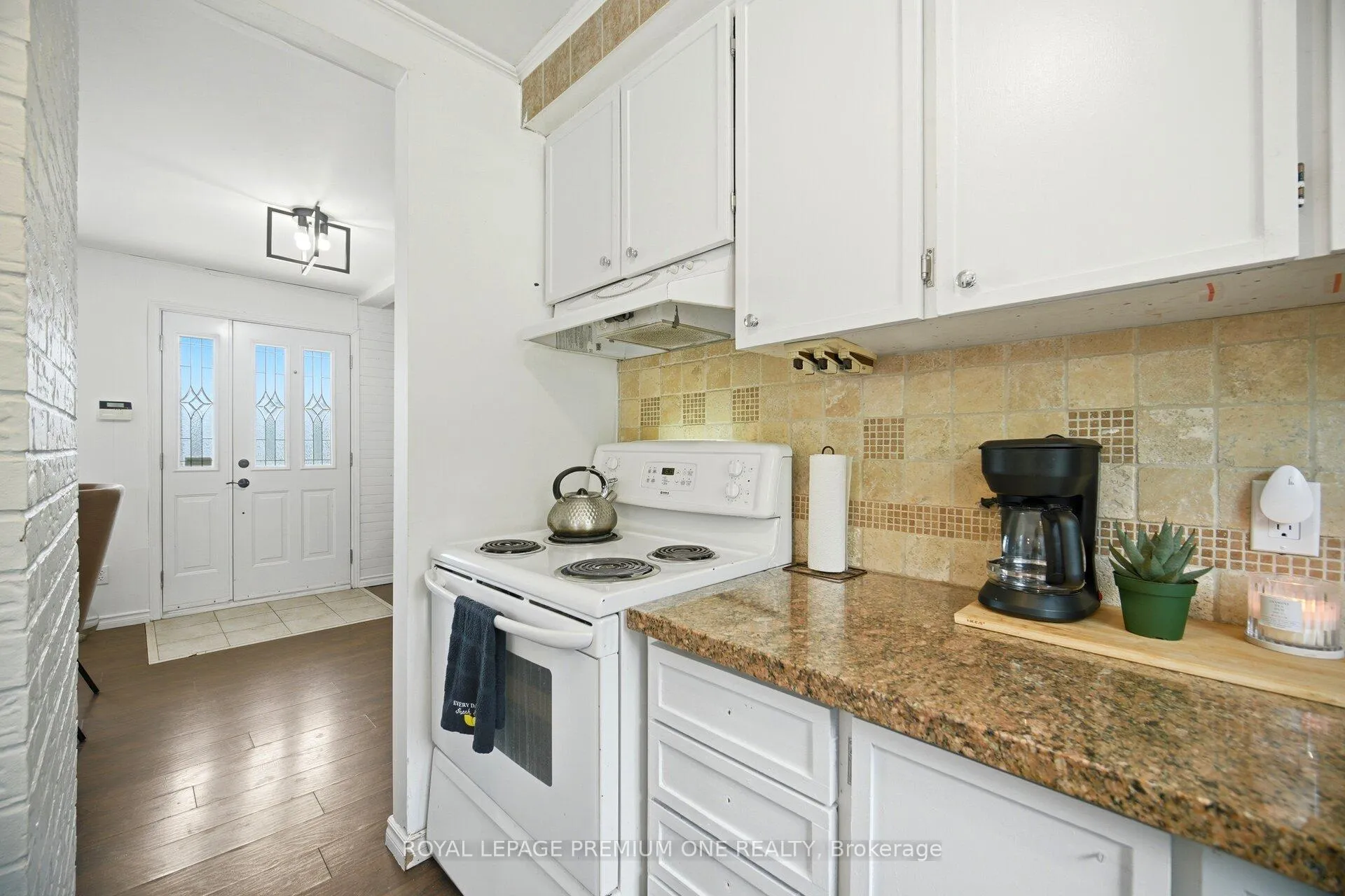 Photo 20 of 710 Rose Lane, Innisfil, Alcona — HOMEH
