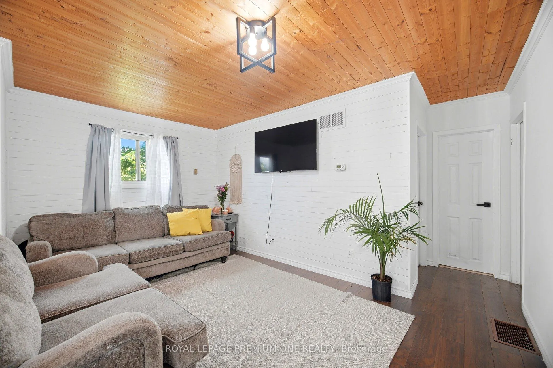 Photo 21 of 710 Rose Lane, Innisfil, Alcona — HOMEH