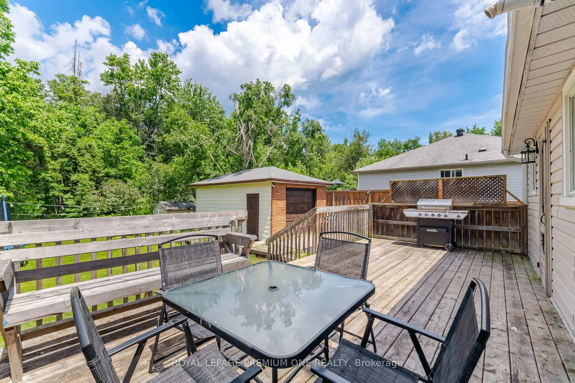 Photo 37 of 710 Rose Lane, Innisfil, Alcona — HOMEH