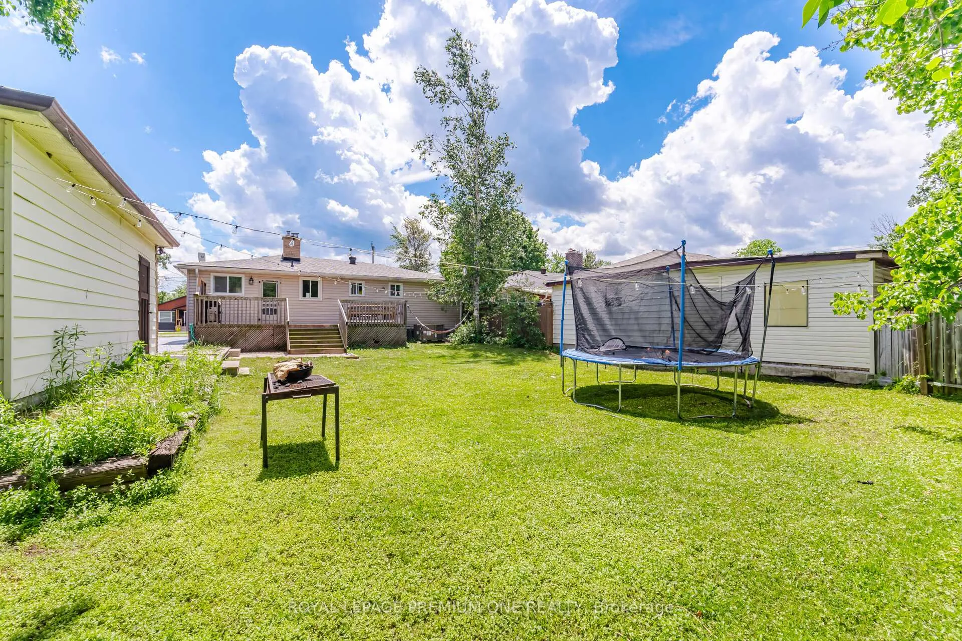 Photo 40 of 710 Rose Lane, Innisfil, Alcona — HOMEH