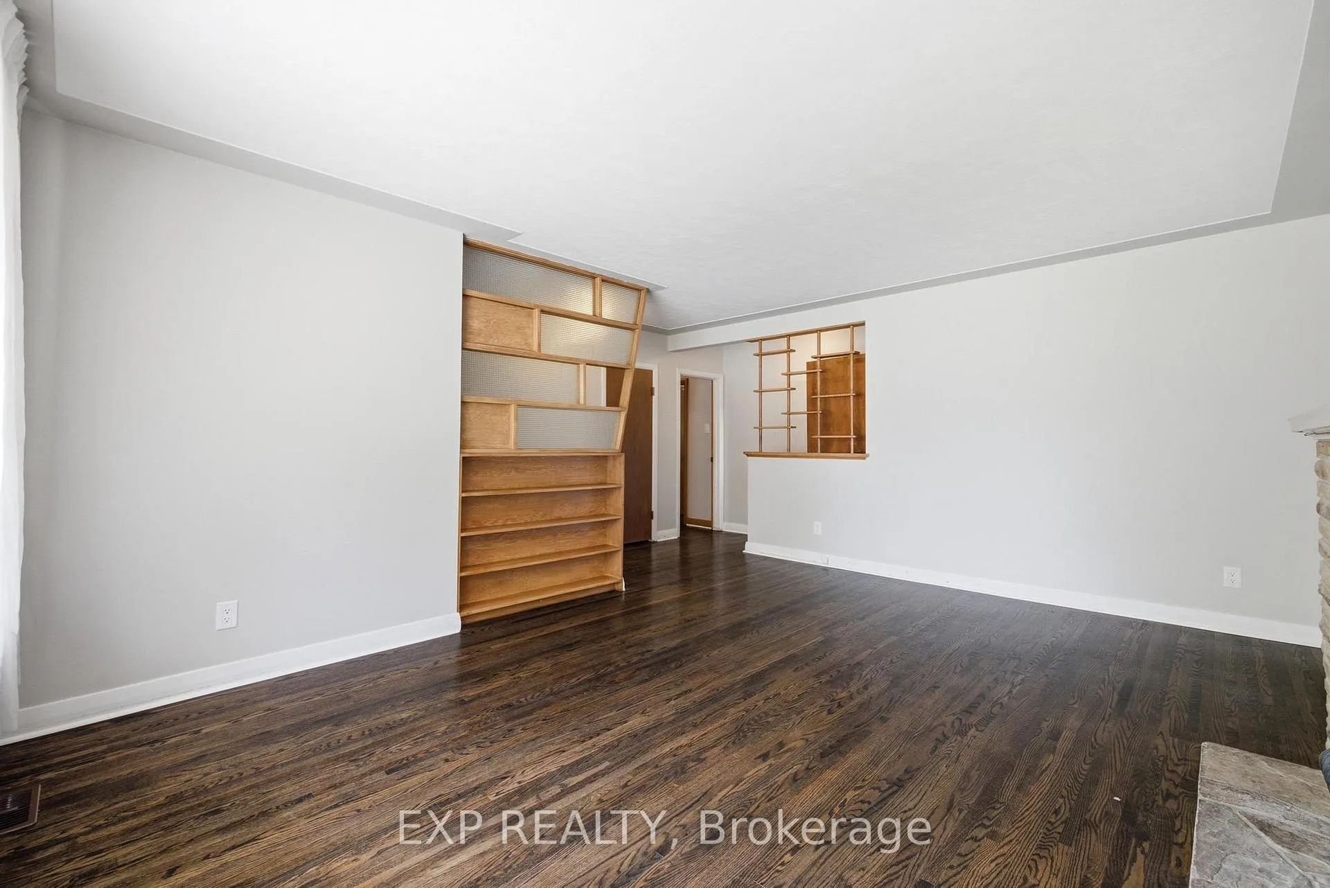 Photo 5 of 223 River Road E, Kitchener — HOMEH