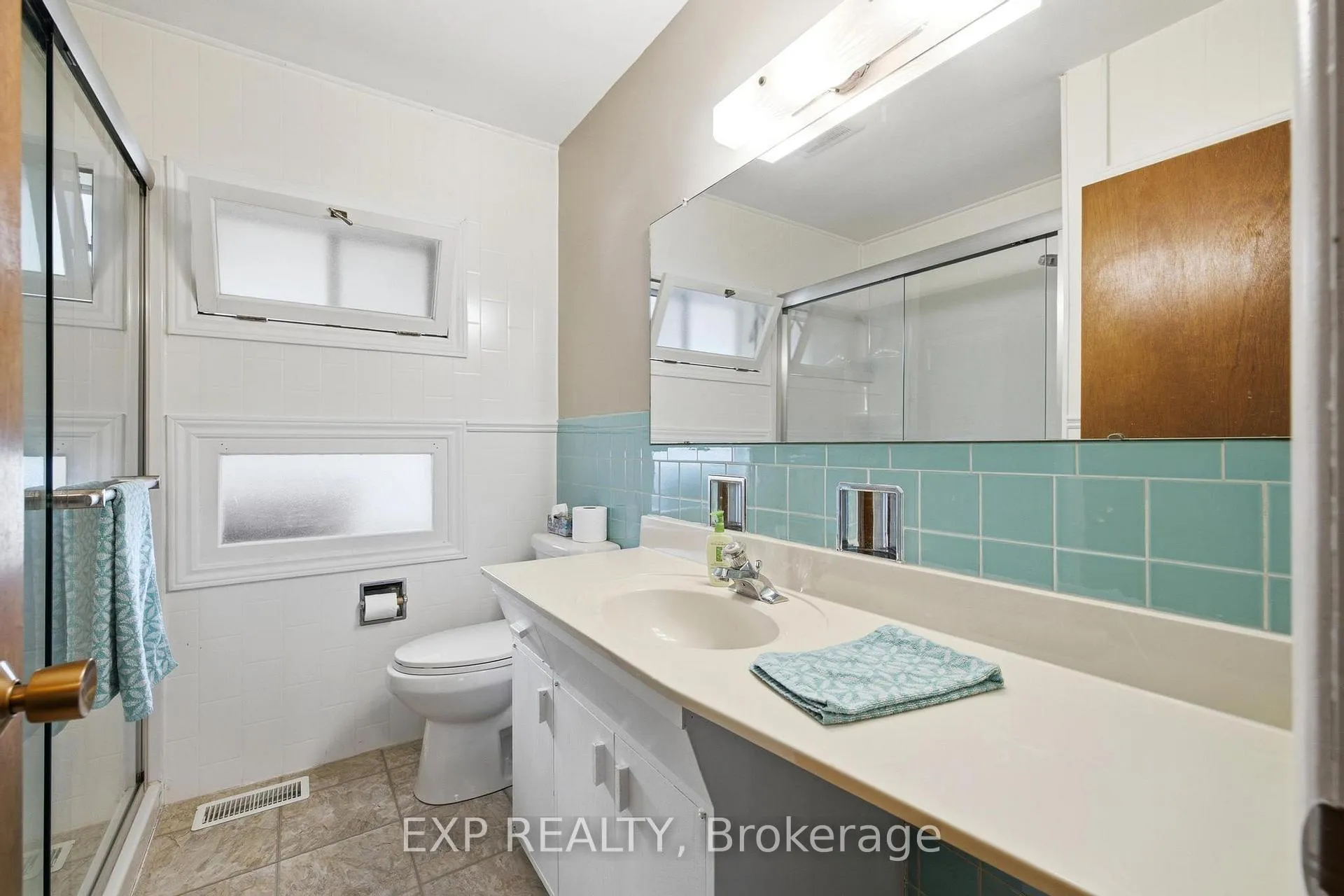 Photo 9 of 223 River Road E, Kitchener — HOMEH