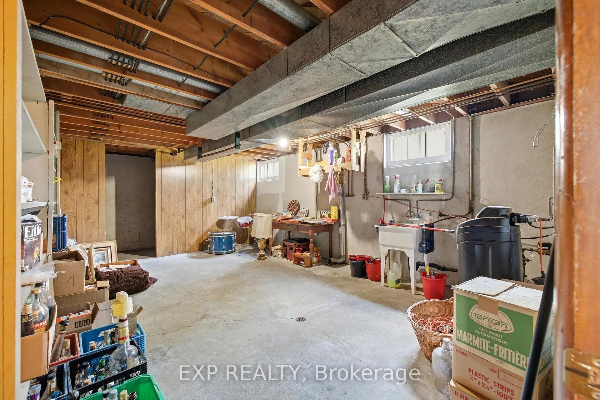 Photo 25 of 223 River Road E, Kitchener — HOMEH