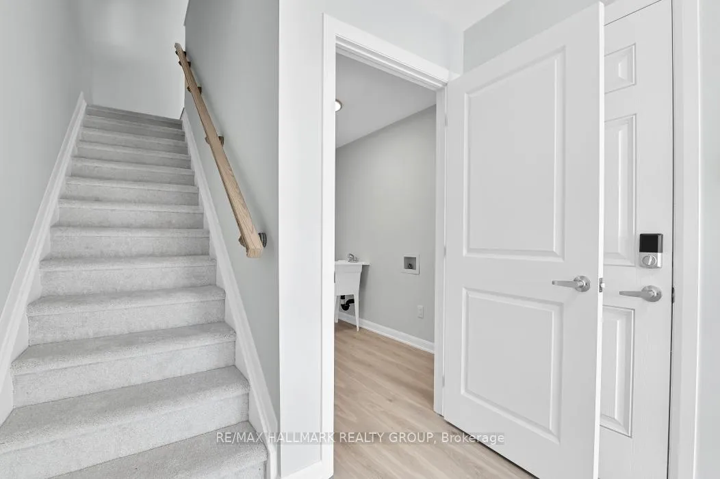 Photo 8 of 290 Bankside Way, Ottawa, Barrhaven - Half Moon Bay — HOMEH