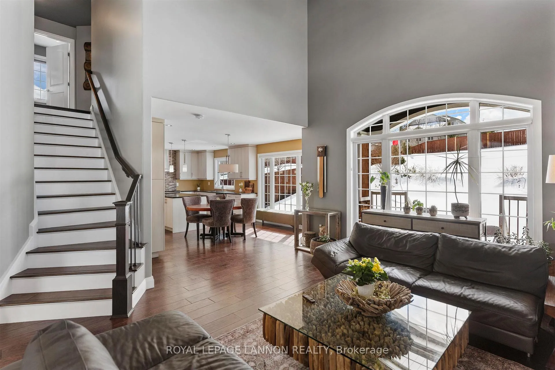 Photo 5 of 319 Ruby Crescent, Thunder Bay, Dawson Heights — HOMEH