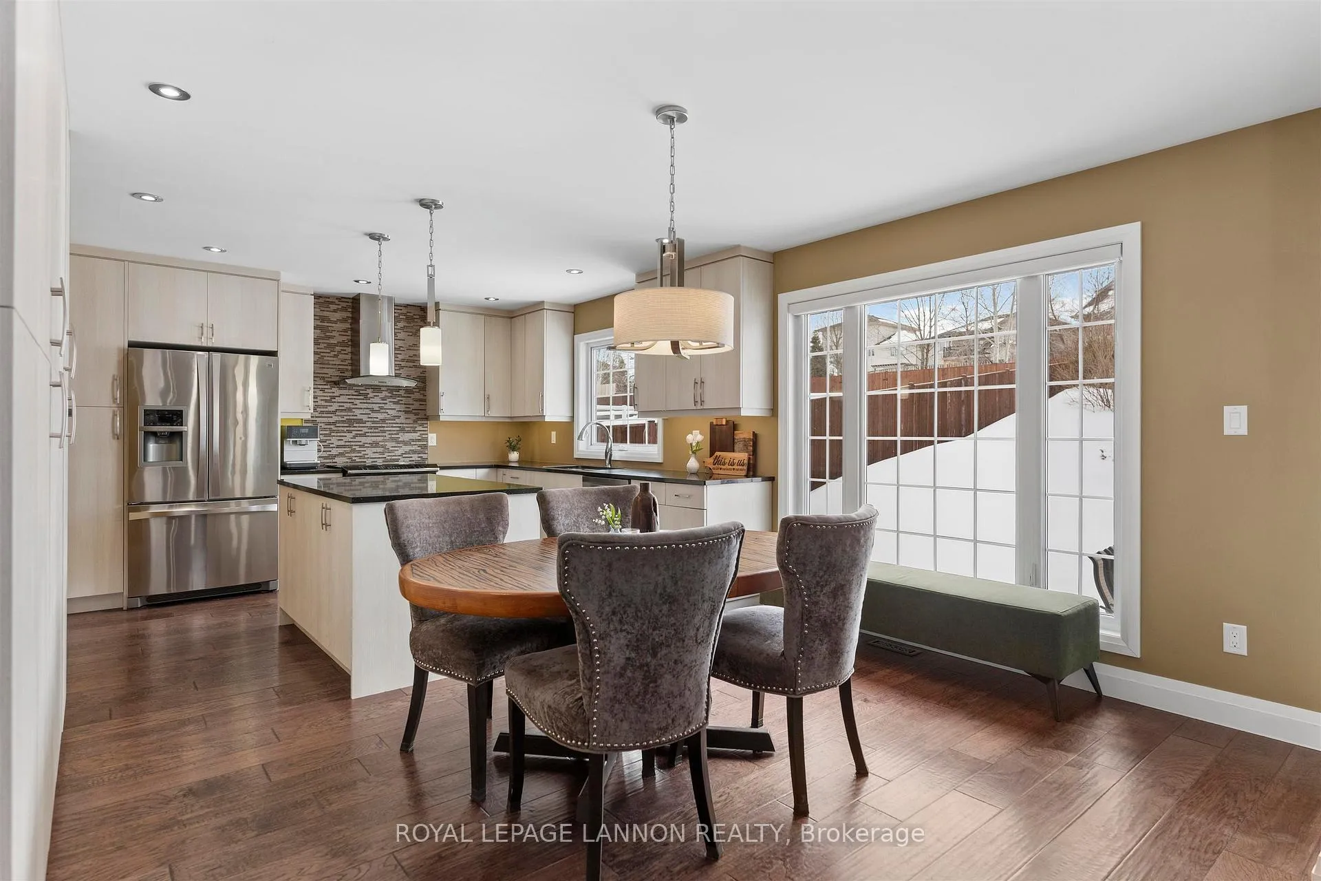 Photo 7 of 319 Ruby Crescent, Thunder Bay, Dawson Heights — HOMEH