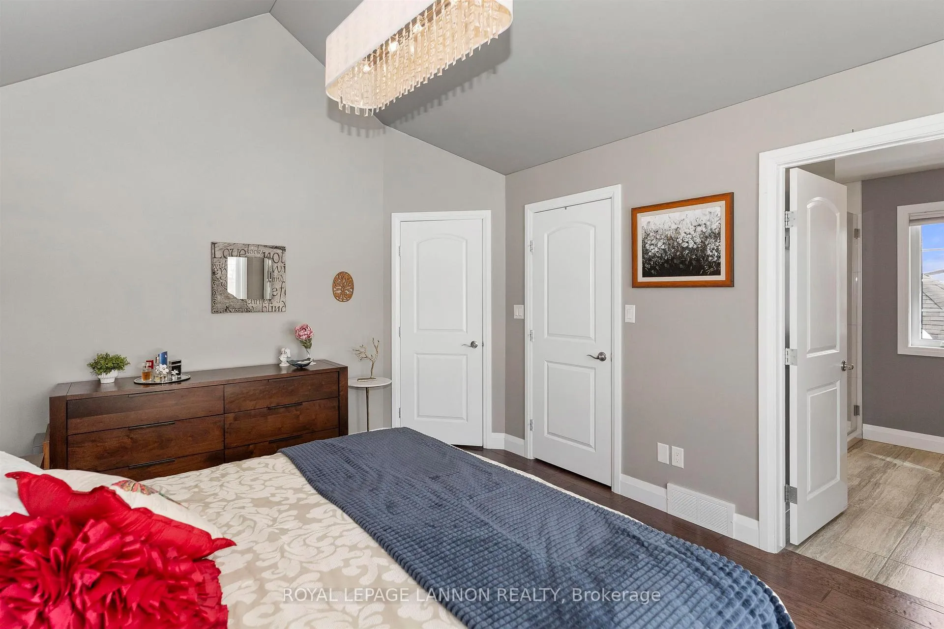Photo 15 of 319 Ruby Crescent, Thunder Bay, Dawson Heights — HOMEH