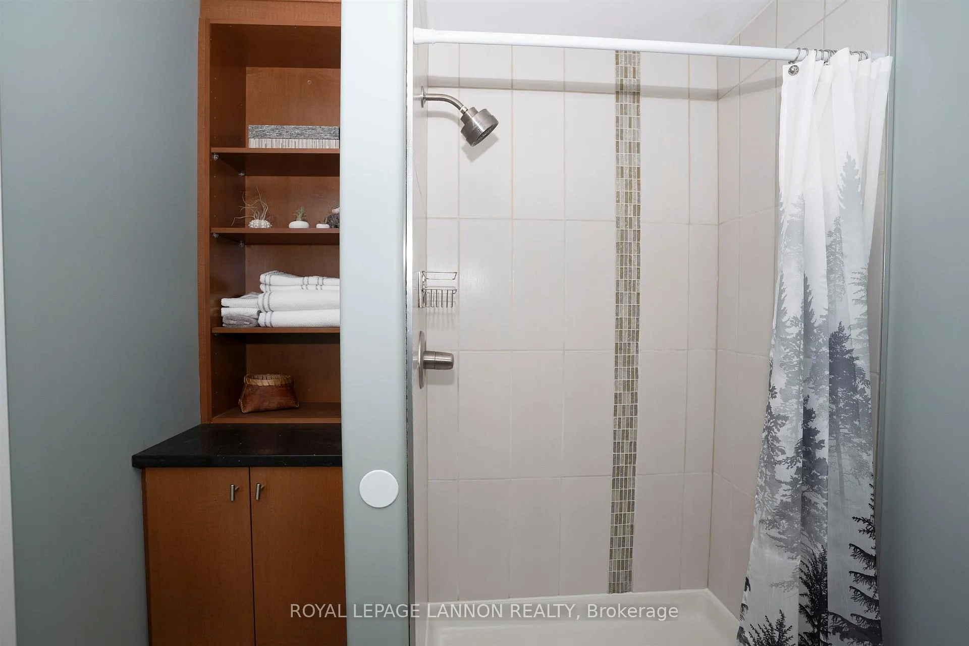 Photo 20 of 319 Ruby Crescent, Thunder Bay, Dawson Heights — HOMEH