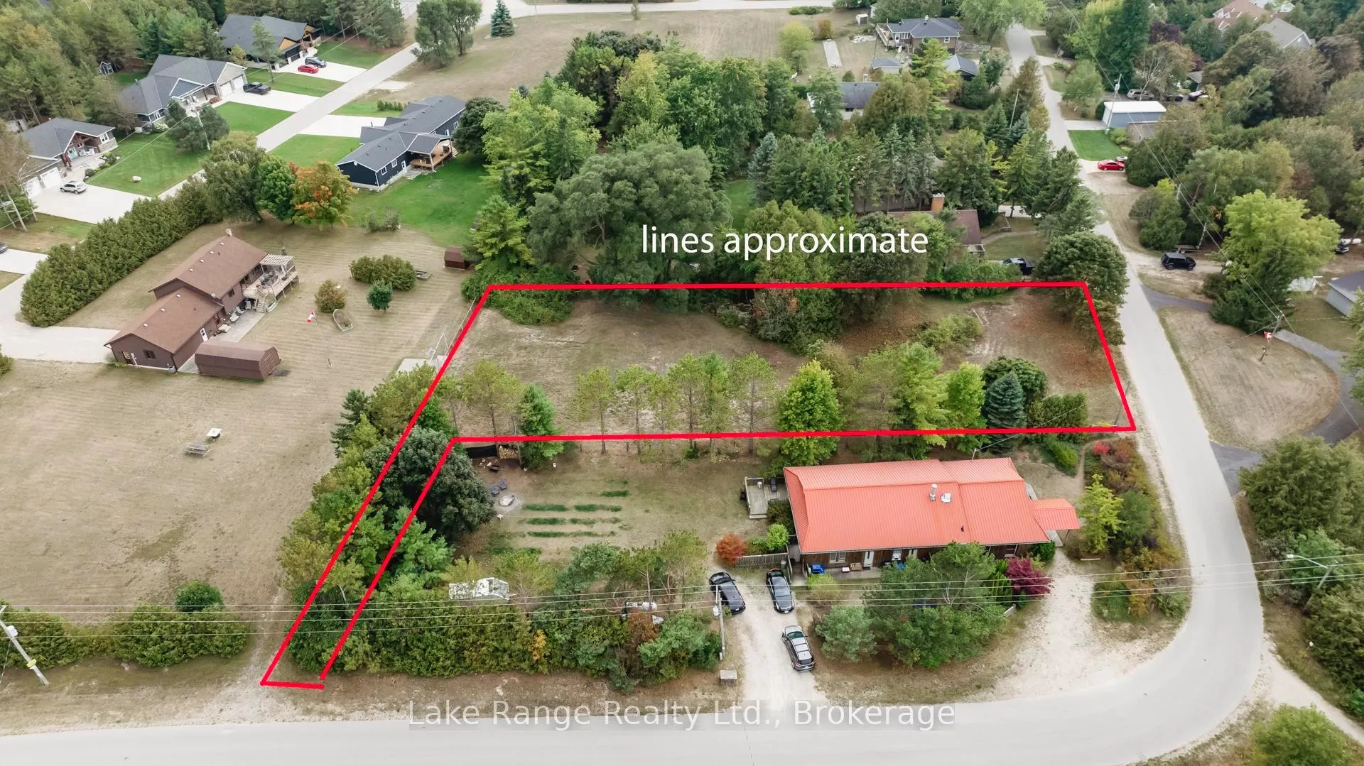 Photo 11 of 137 Bell Drive, Huron-Kinloss — HOMEH
