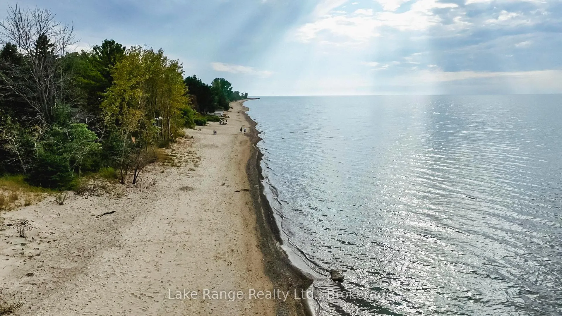 Photo 18 of 137 Bell Drive, Huron-Kinloss — HOMEH