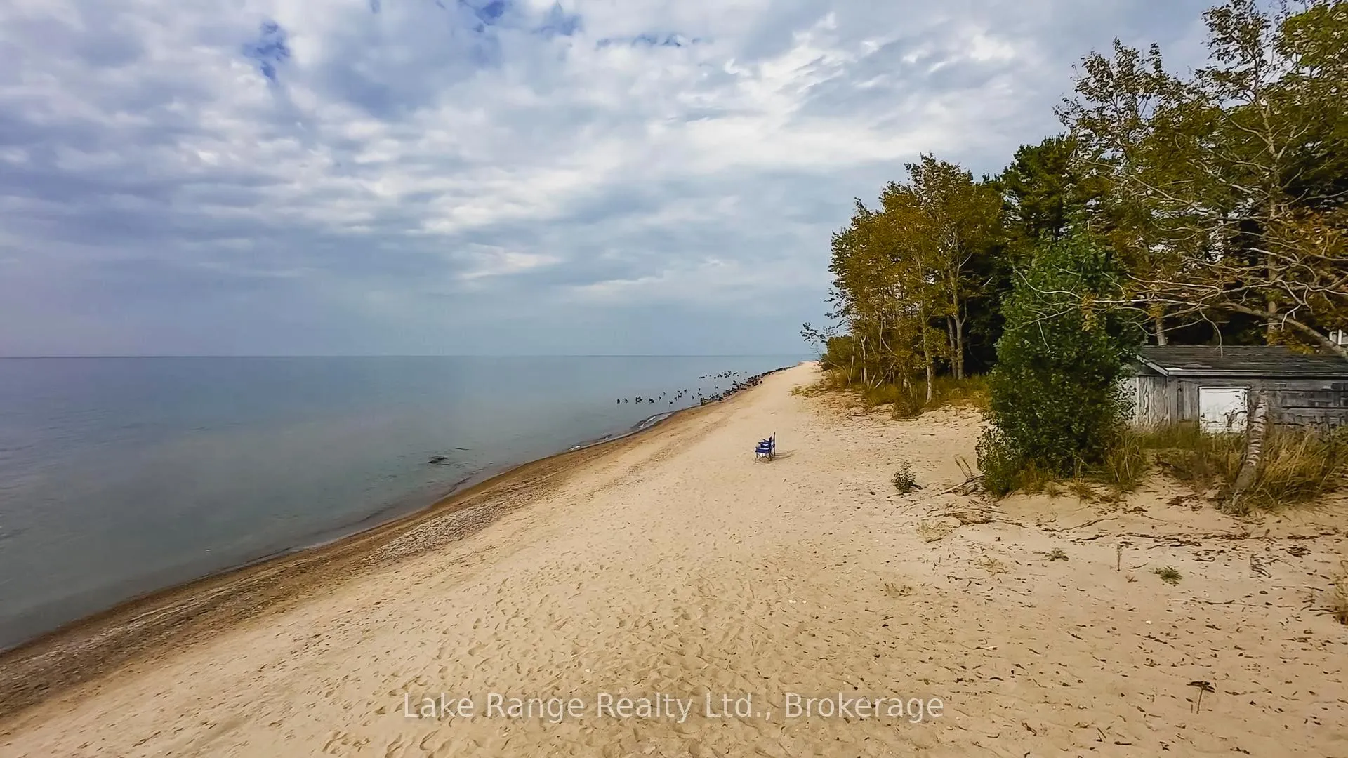 Photo 21 of 137 Bell Drive, Huron-Kinloss — HOMEH