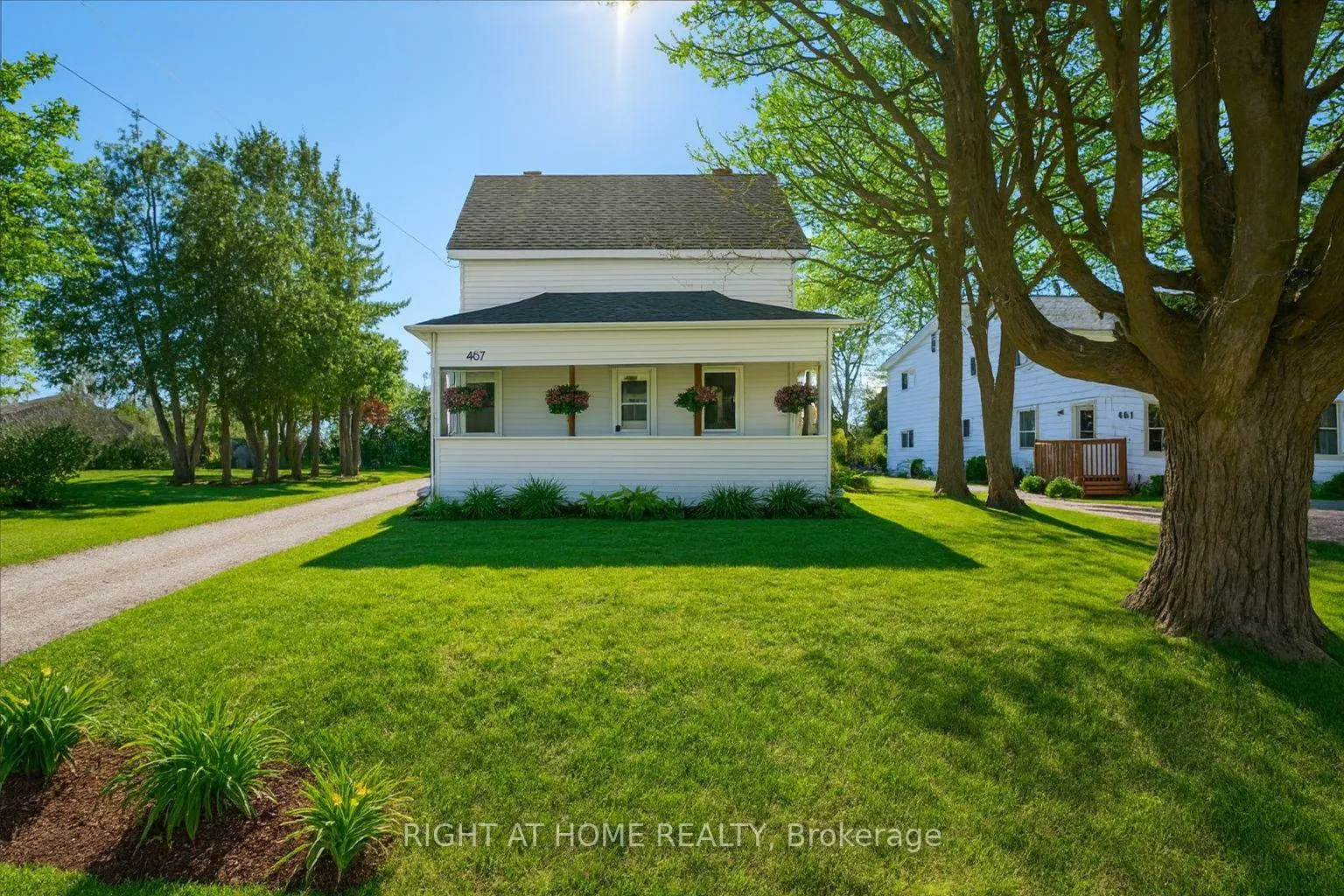 Photo 1 of 467 High Street, Orillia — HOMEH