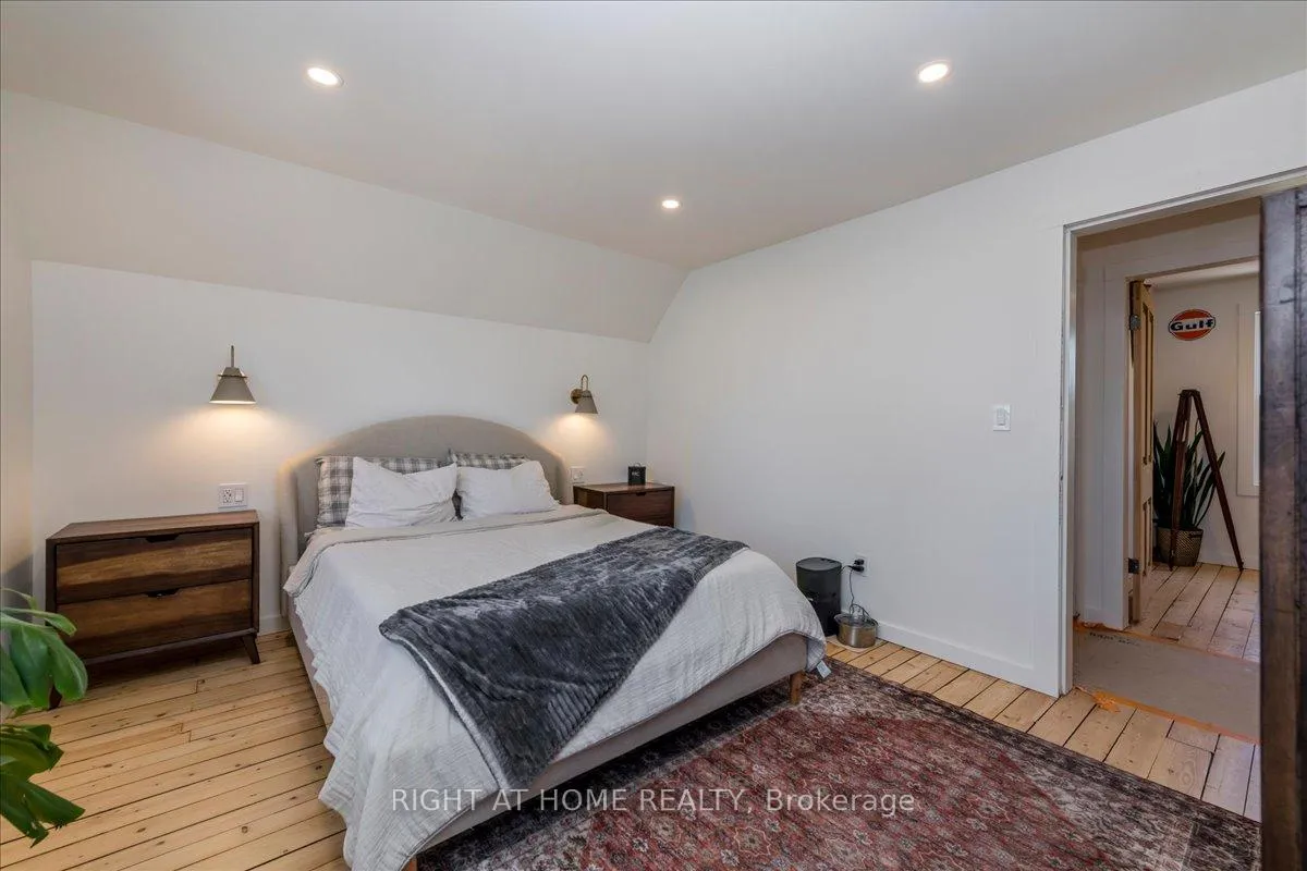 Photo 15 of 467 High Street, Orillia — HOMEH