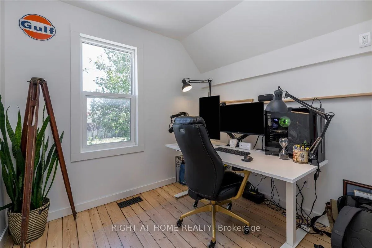 Photo 19 of 467 High Street, Orillia — HOMEH
