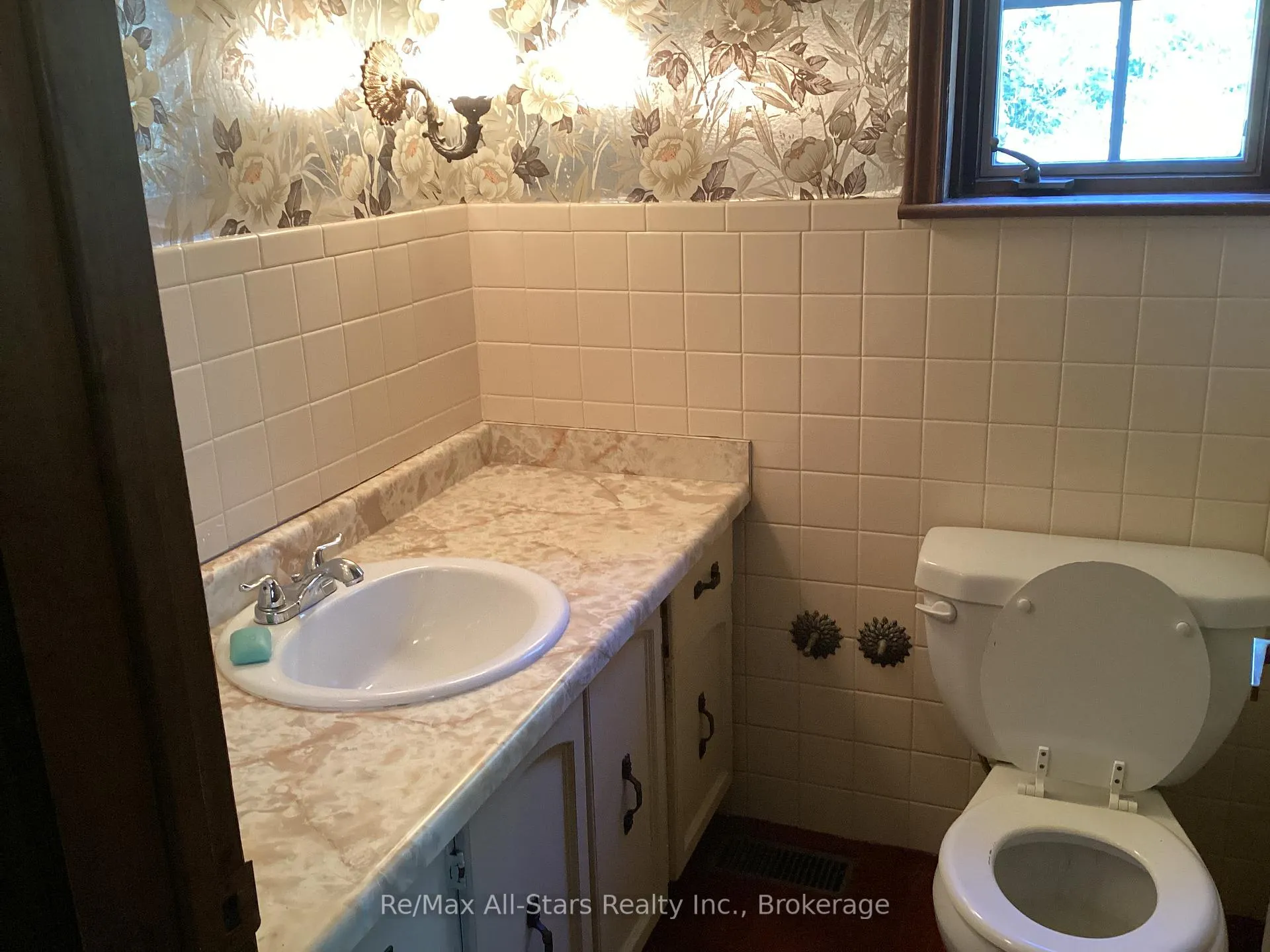 Photo 23 of 1485 Concession Road 14, Brock, Rural Brock — HOMEH
