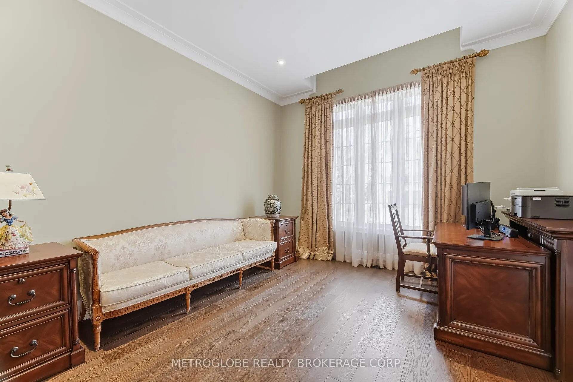 Photo 6 of 29 Fontainebleu Road, Brampton, Vales of Castlemore North — HOMEH