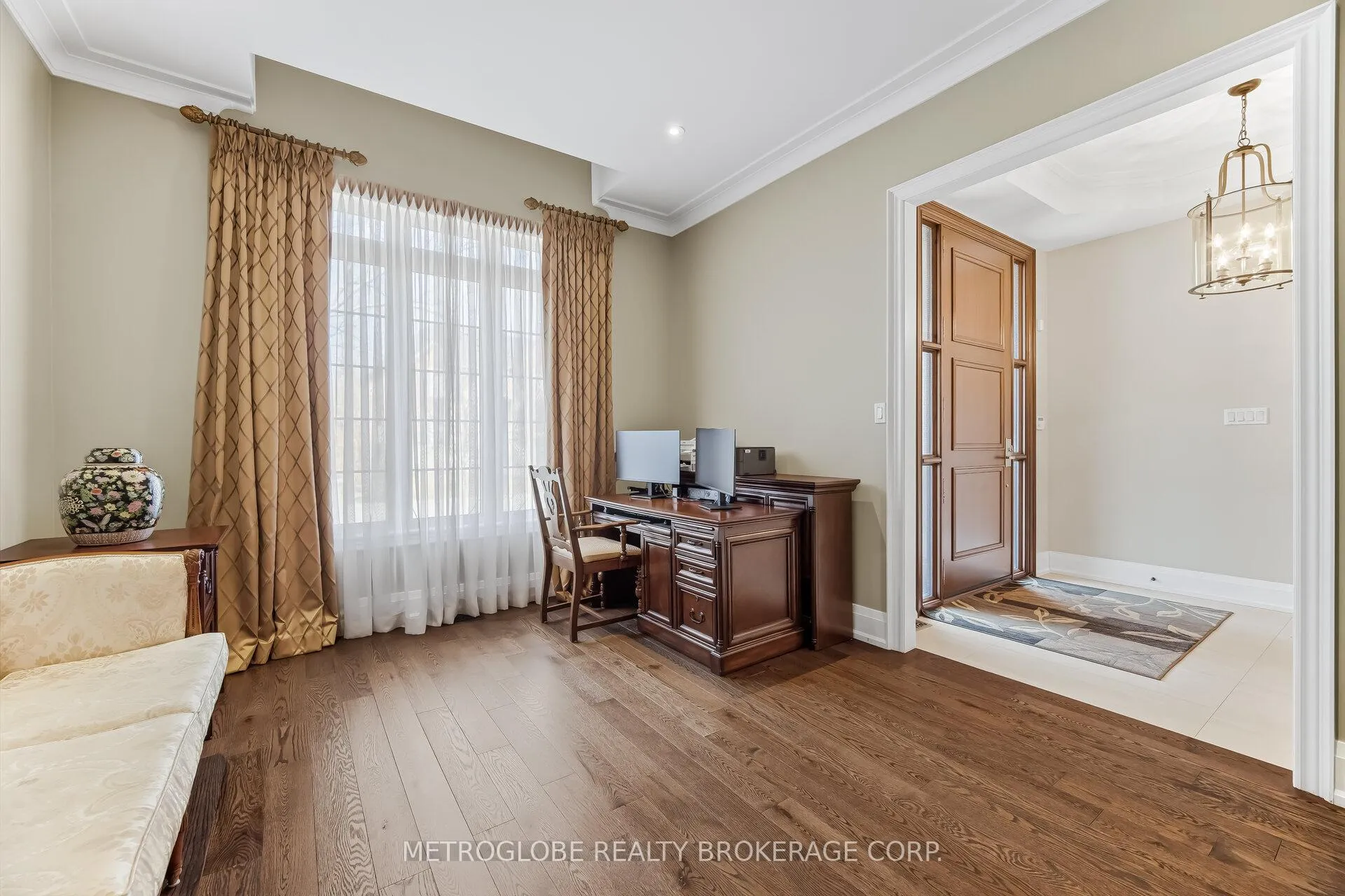 Photo 7 of 29 Fontainebleu Road, Brampton, Vales of Castlemore North — HOMEH