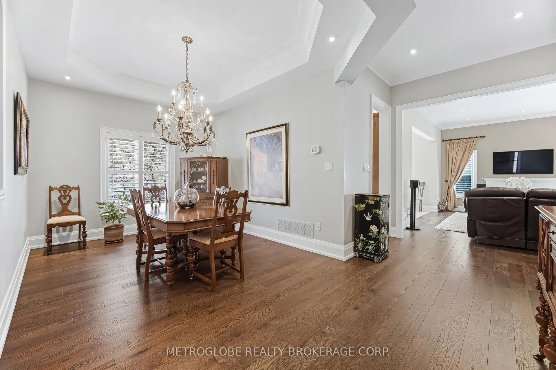 Photo 11 of 29 Fontainebleu Road, Brampton, Vales of Castlemore North — HOMEH