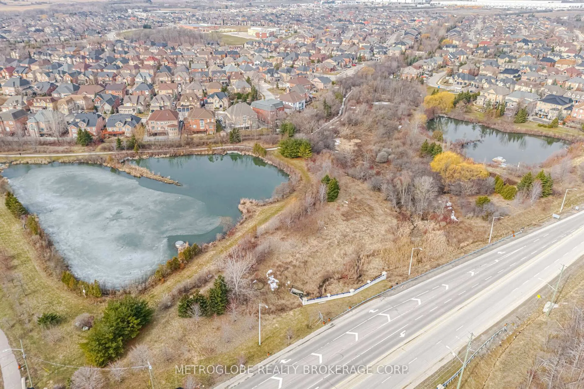 Photo 50 of 29 Fontainebleu Road, Brampton, Vales of Castlemore North — HOMEH
