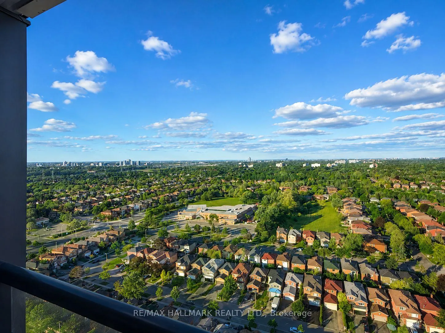 Photo 10 of Unit 2208, 7950 Bathurst Street, Vaughan, Beverley Glen — HOMEH