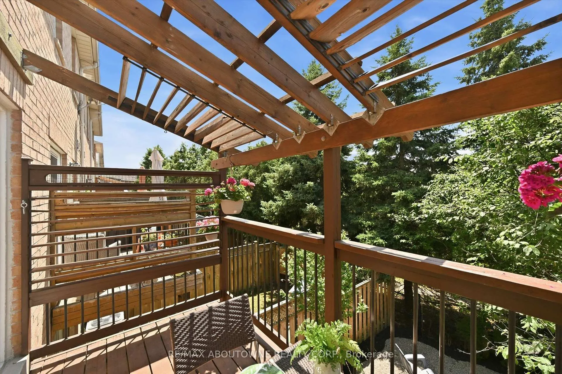 Photo 17 of 2420 Ravinebrook Crescent, Oakville, Wedgewood Creek — HOMEH