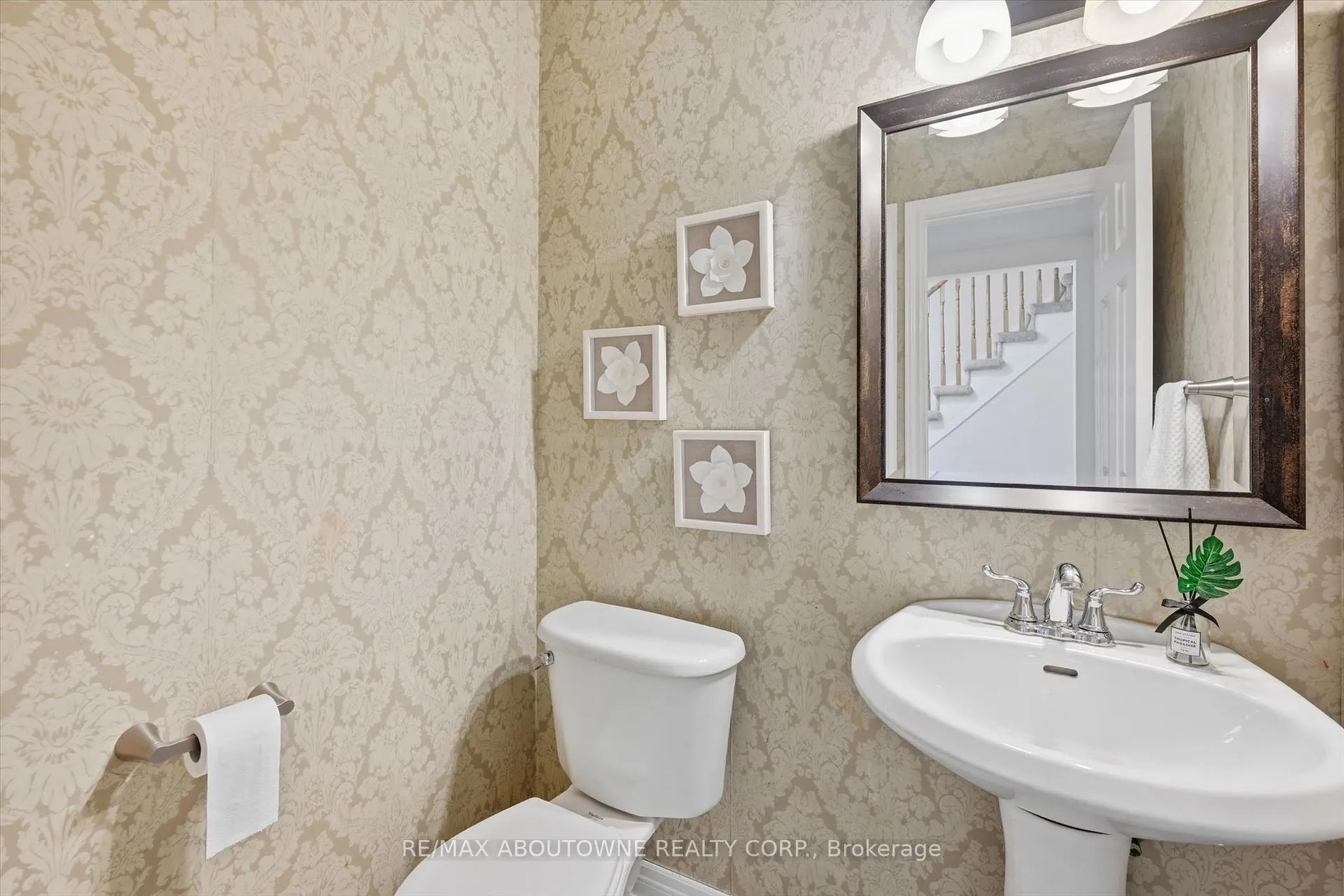 Photo 20 of 2420 Ravinebrook Crescent, Oakville, Wedgewood Creek — HOMEH