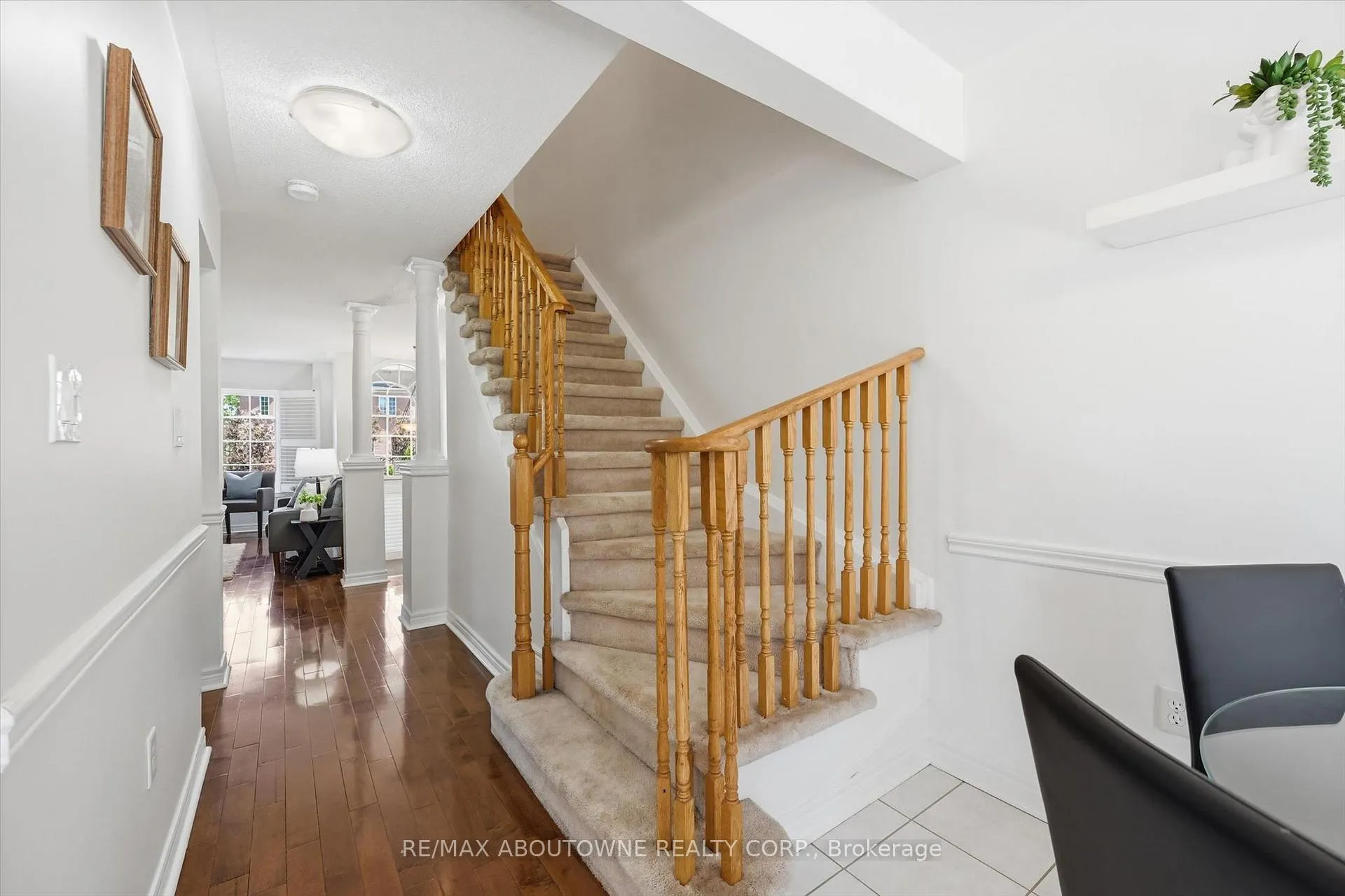 Photo 21 of 2420 Ravinebrook Crescent, Oakville, Wedgewood Creek — HOMEH