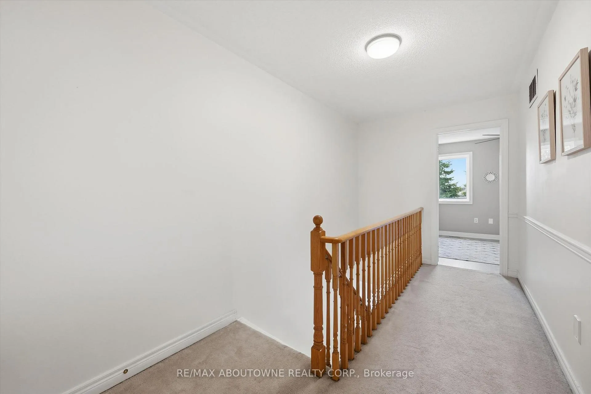 Photo 22 of 2420 Ravinebrook Crescent, Oakville, Wedgewood Creek — HOMEH