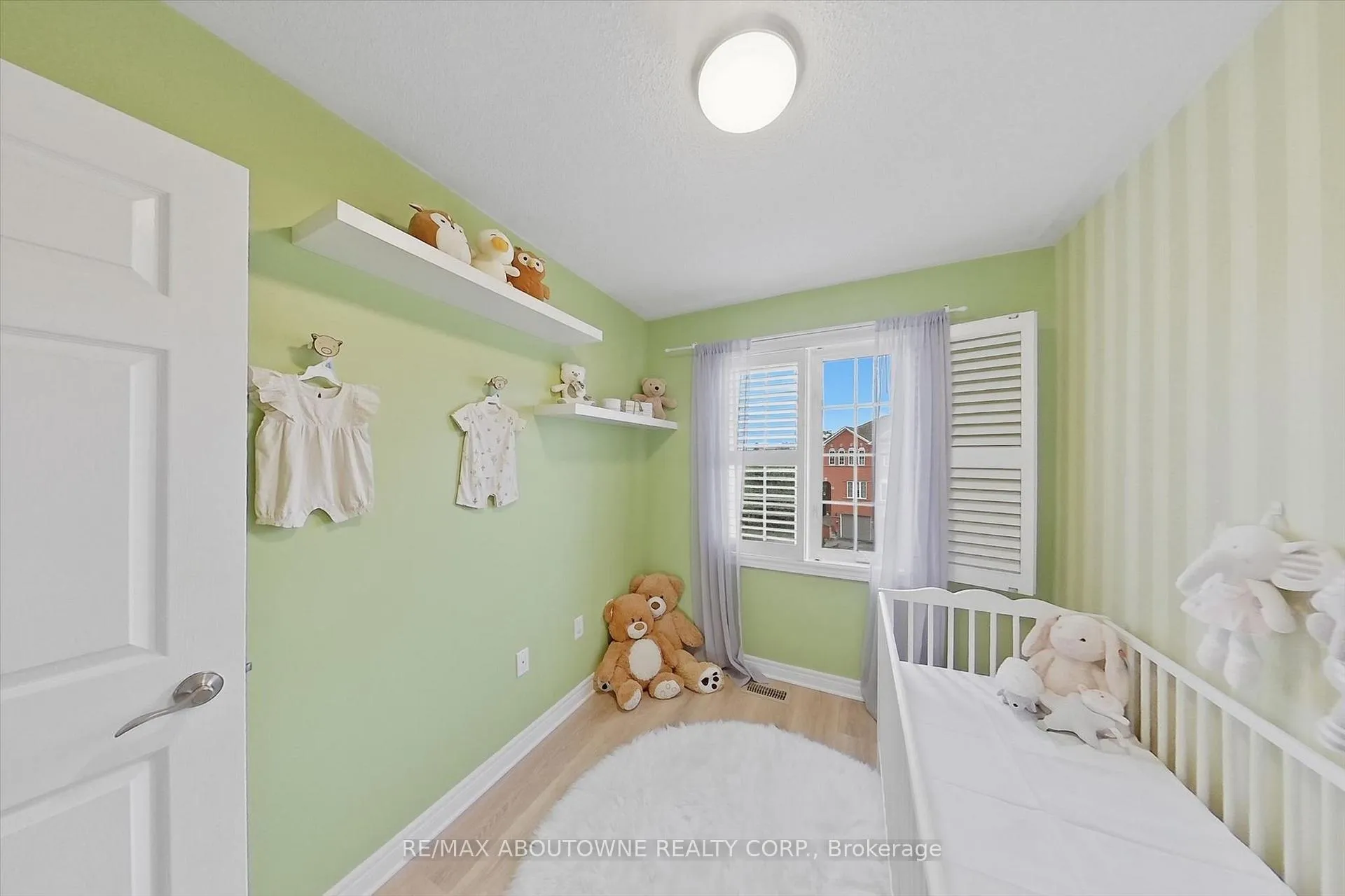 Photo 28 of 2420 Ravinebrook Crescent, Oakville, Wedgewood Creek — HOMEH