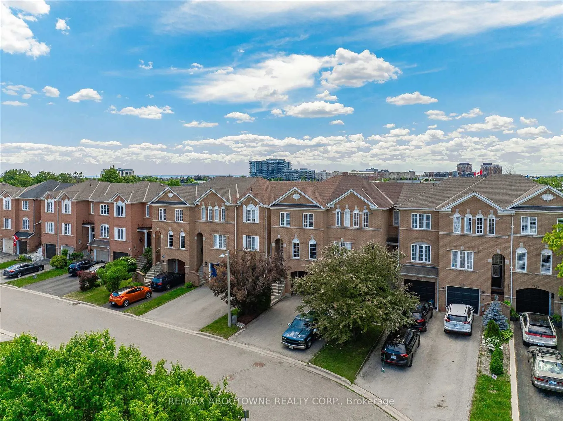 Photo 41 of 2420 Ravinebrook Crescent, Oakville, Wedgewood Creek — HOMEH