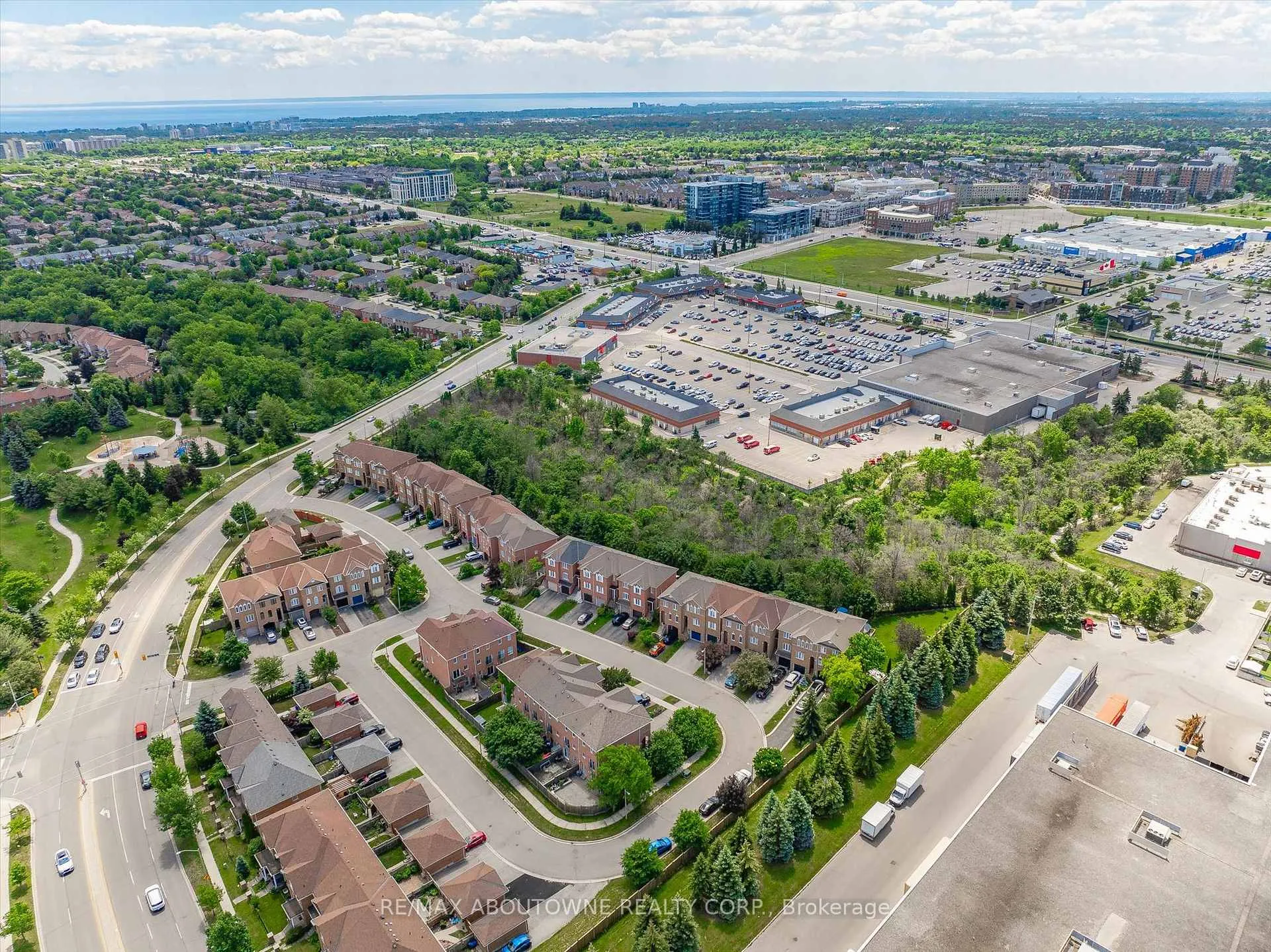 Photo 49 of 2420 Ravinebrook Crescent, Oakville, Wedgewood Creek — HOMEH
