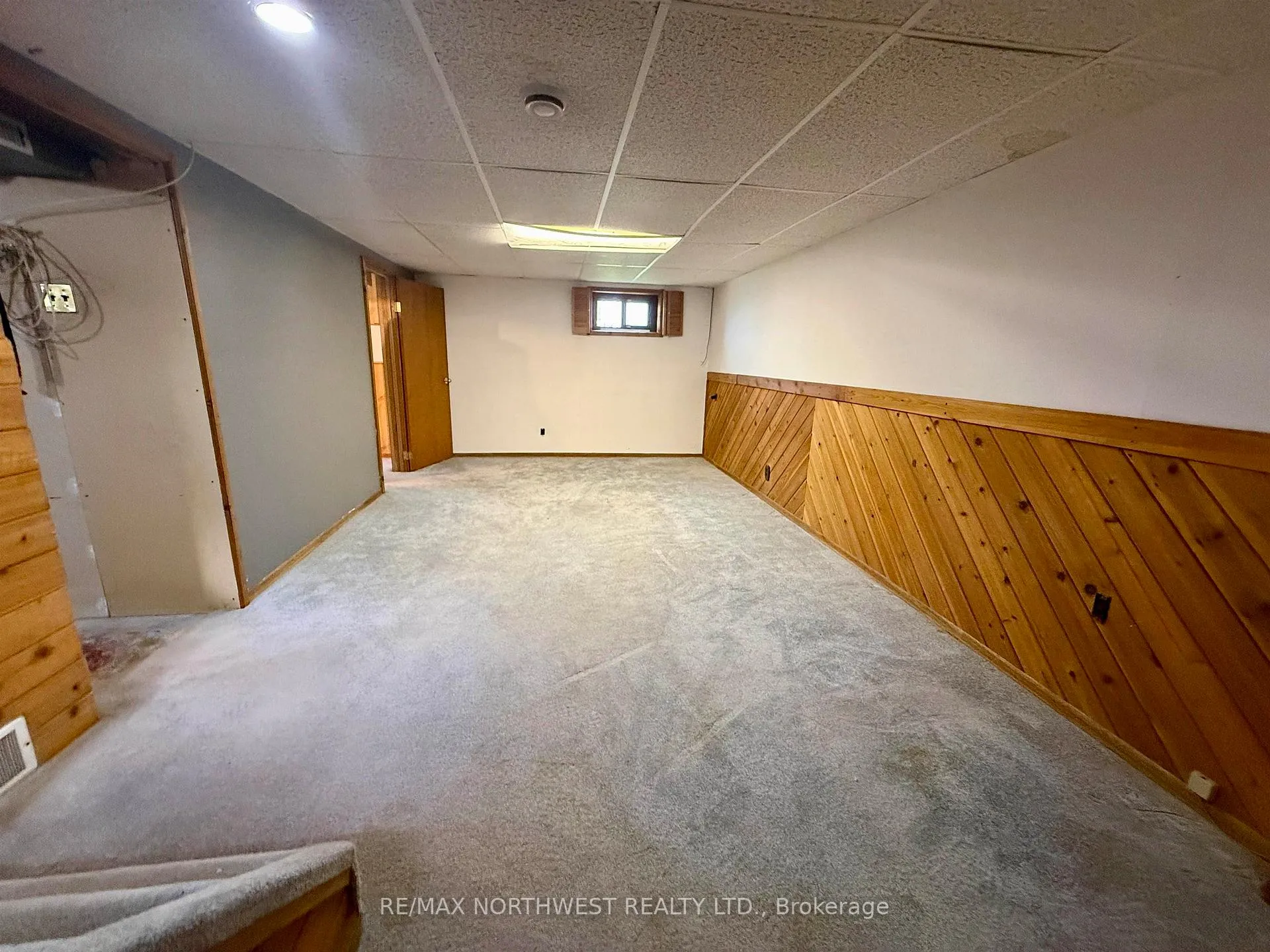 Photo 3 of 1234 Heenan Place, Kenora, Pinecrest — HOMEH