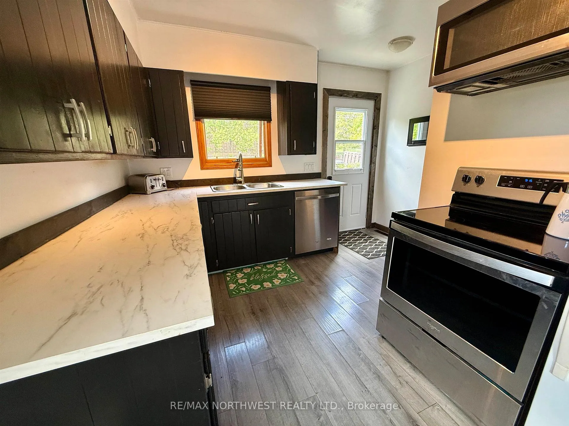 Photo 10 of 1234 Heenan Place, Kenora, Pinecrest — HOMEH